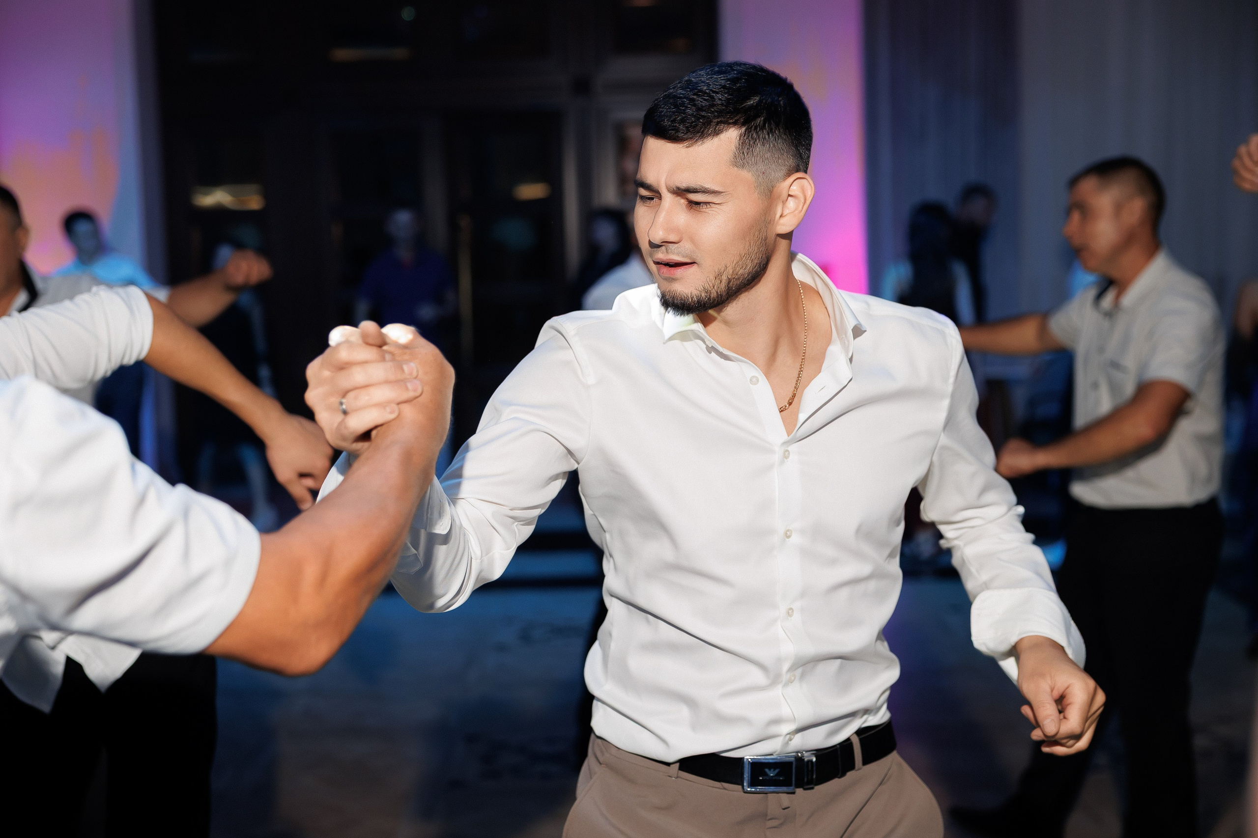 Eugen & Livia — Grand Elysee — Wedding Day. Servicii Foto și Video 067188353