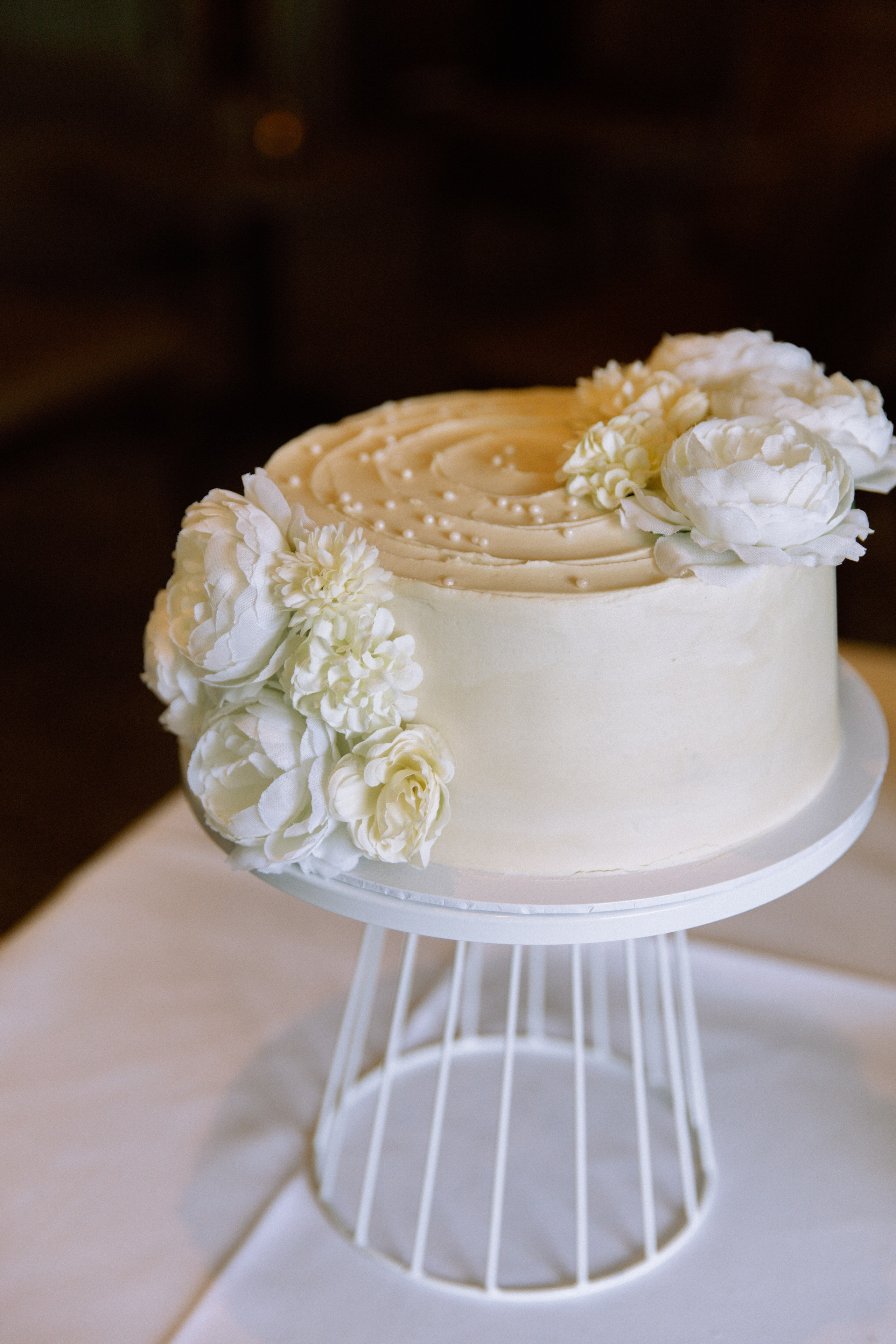 The two of us. Warm family & Wedding stories