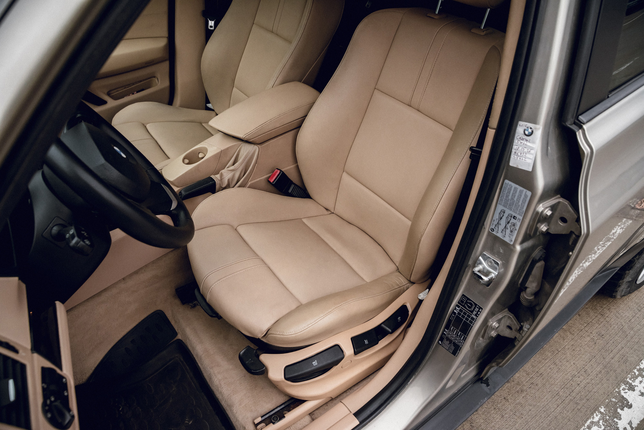 BMW X3. Фотограф в Риге. Семейные, индивидуальные и рекламные фотосессии