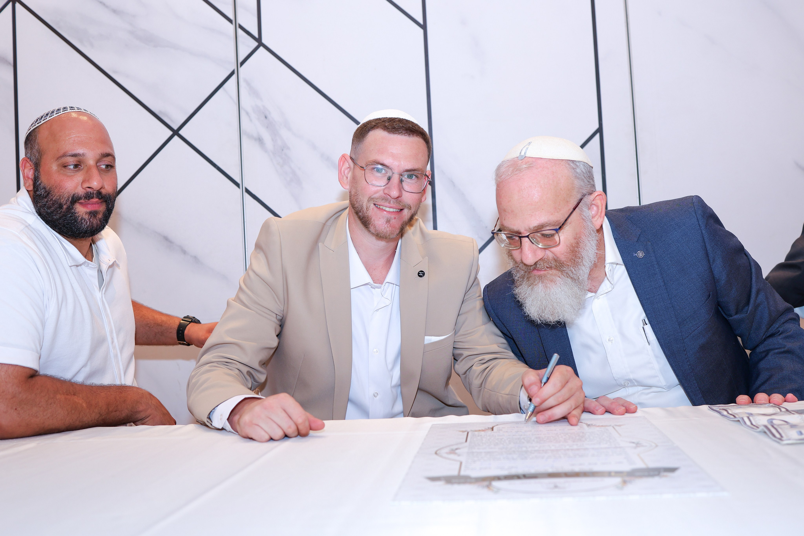 L & A. משה מנשה צלם חתונות