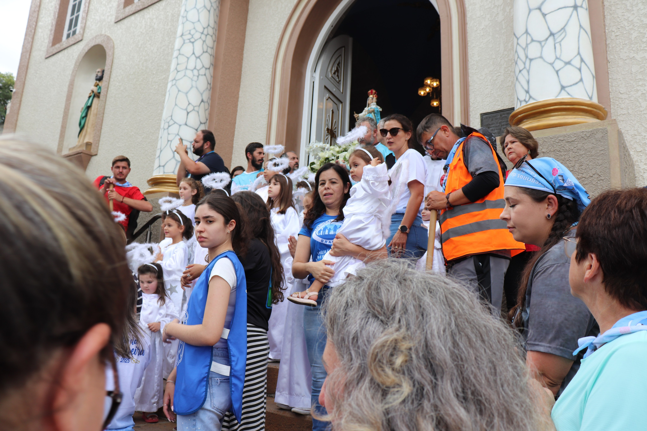 Peregrinação Nossa Senhora de Belém. Handa Produções