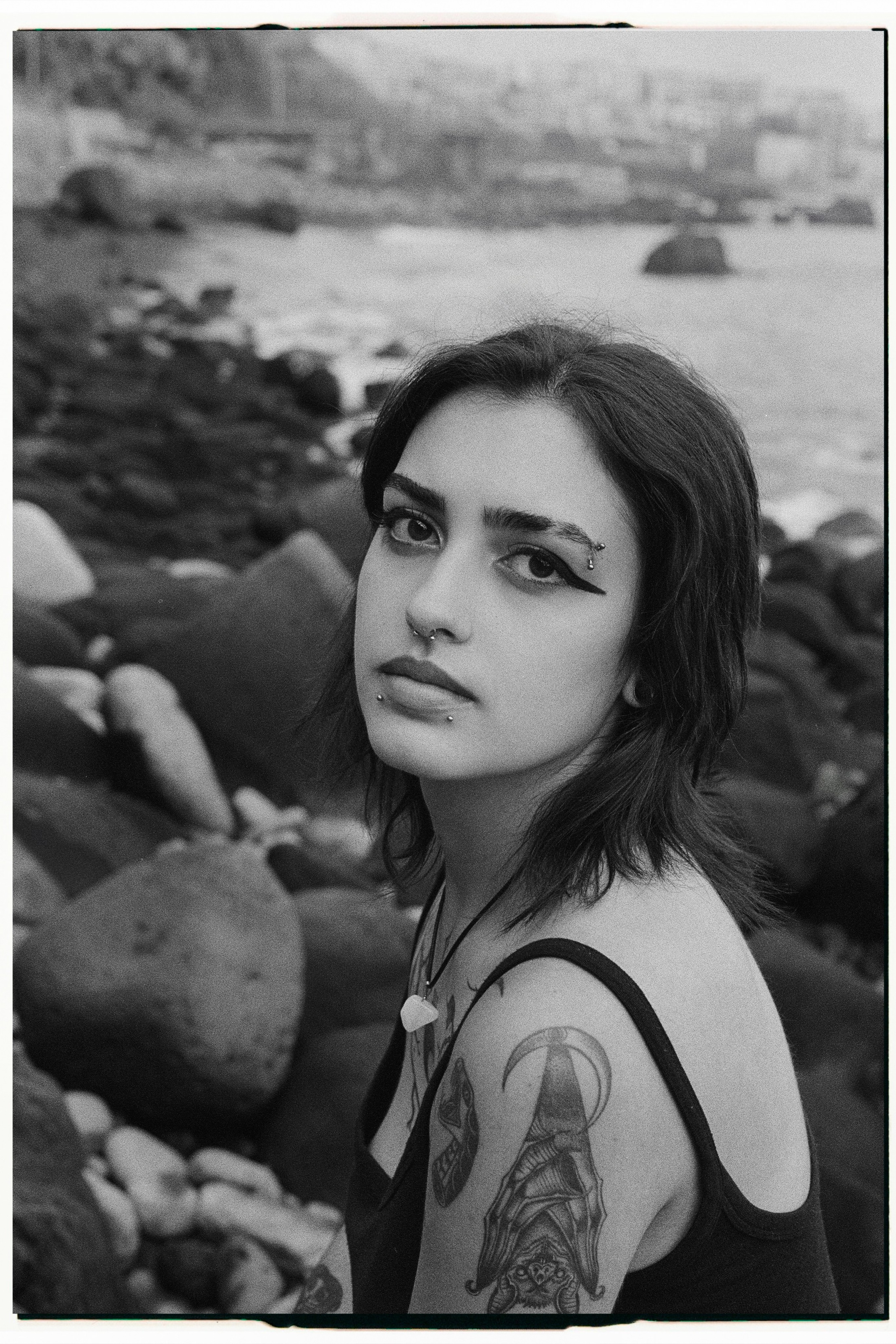 Veronica / ILFORD HP5. Portrait photographer in Madeira — Marina Shtukina