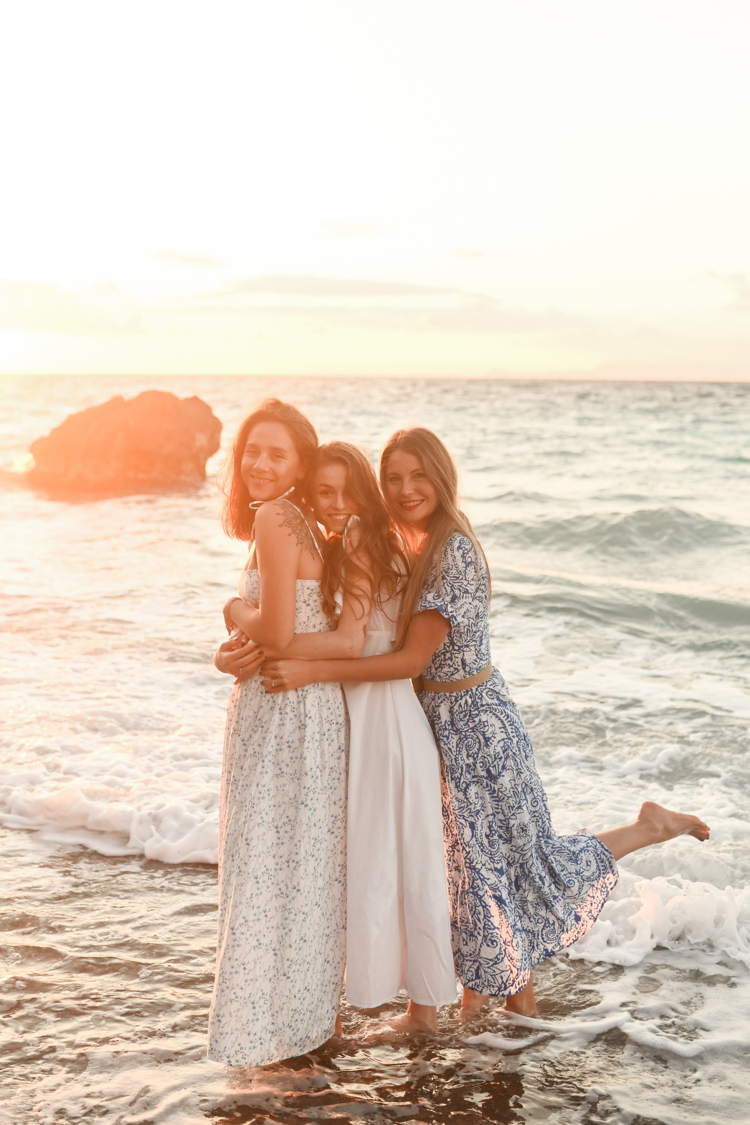 Friends Photoshoot in Rhodes. Photographer in Rhodes Island