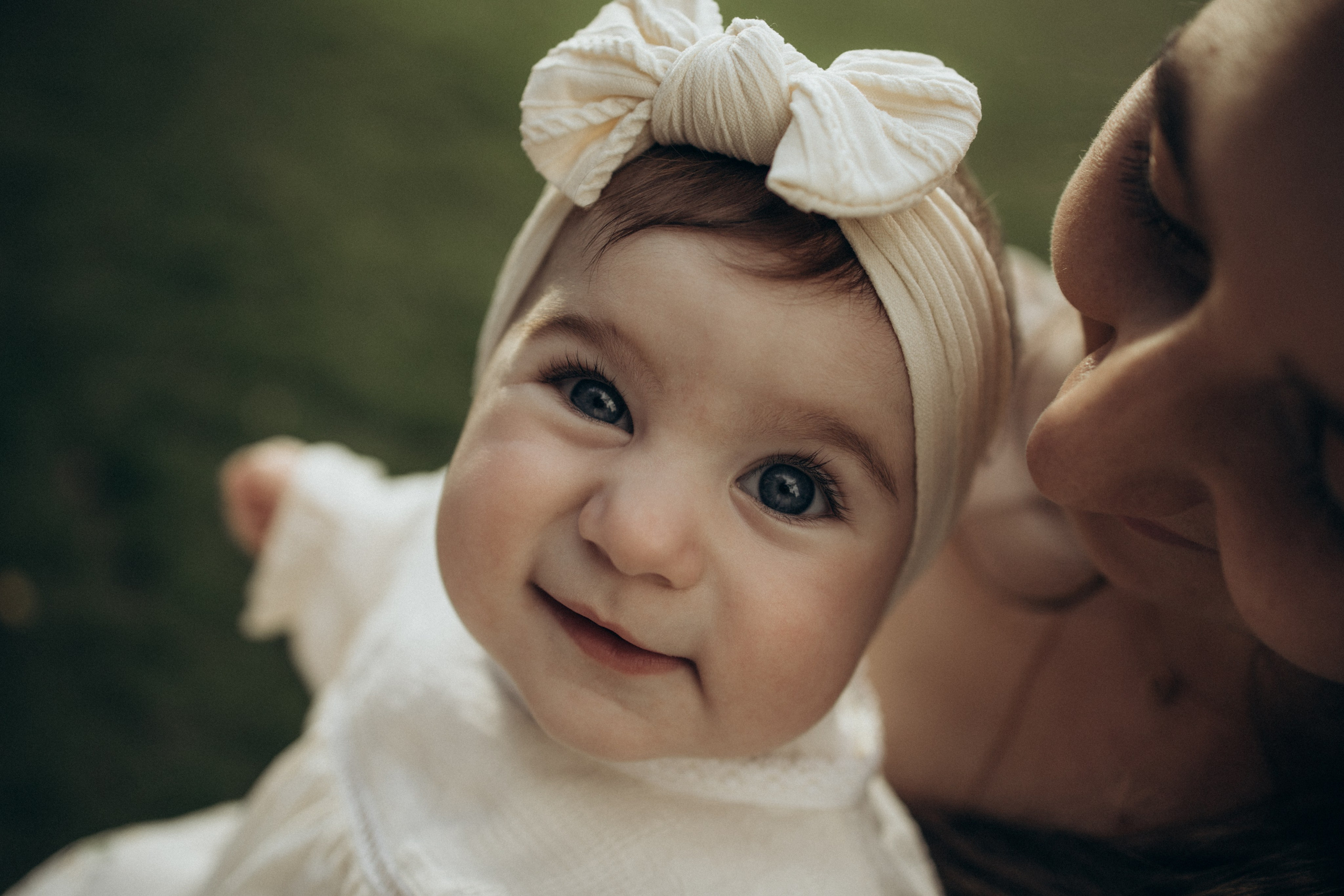 Pergola gardens. Photographer in Milton Keynes, Northampton & London — Wedding, Family & Portrait Photography