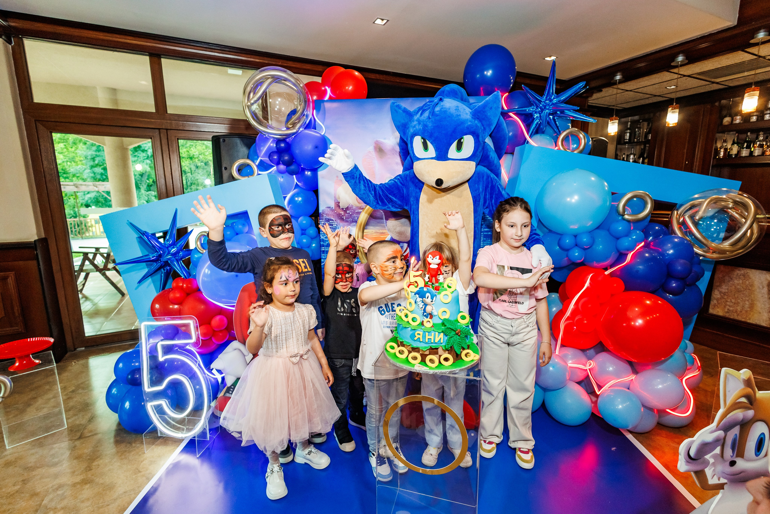 Честит Рожден Ден. Фотограф Ирина Йотова