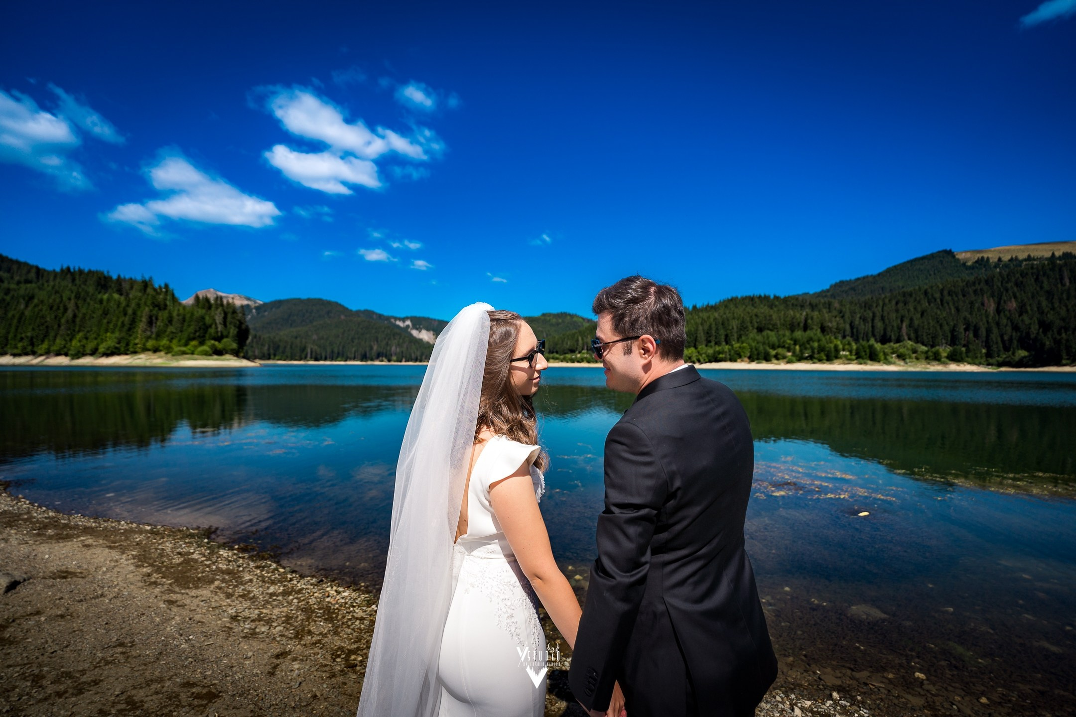 Fotografie de nunta. Cosmin Virlan - Fotograf de eveniment din Târgoviște