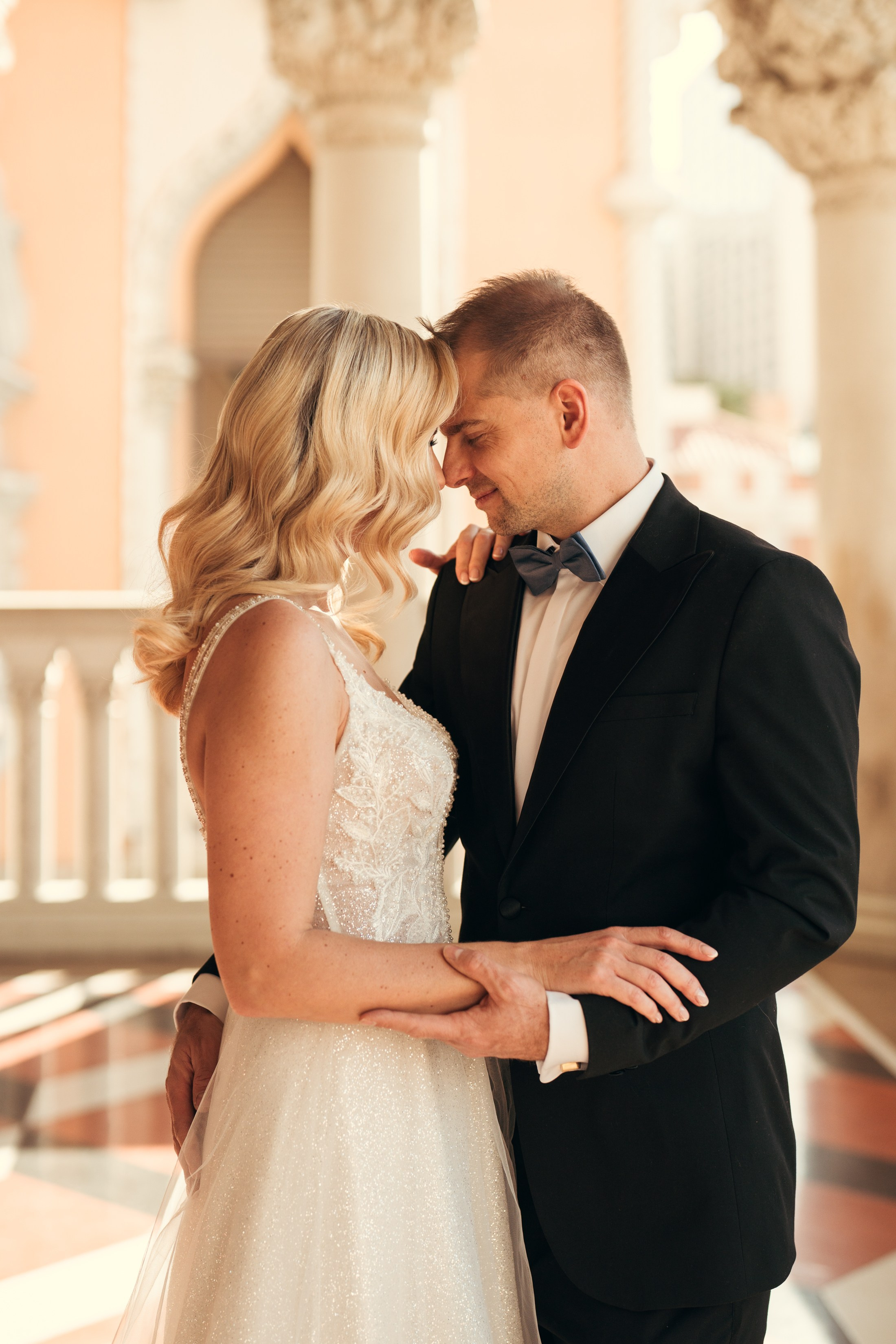 Yrina&Miroslav. Wedding & elopement photographer Viktoriya Kravtsov. Las Vegas