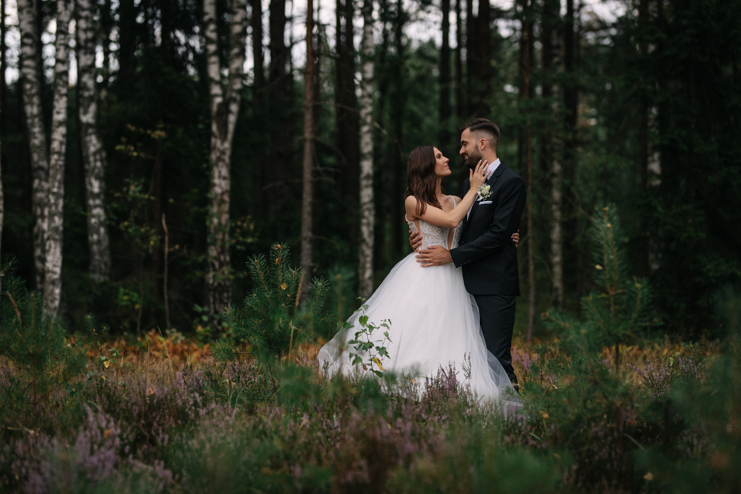 Vestuvinė fotosesija Paežerių dvare ir Kazlų Rūdos miškuose