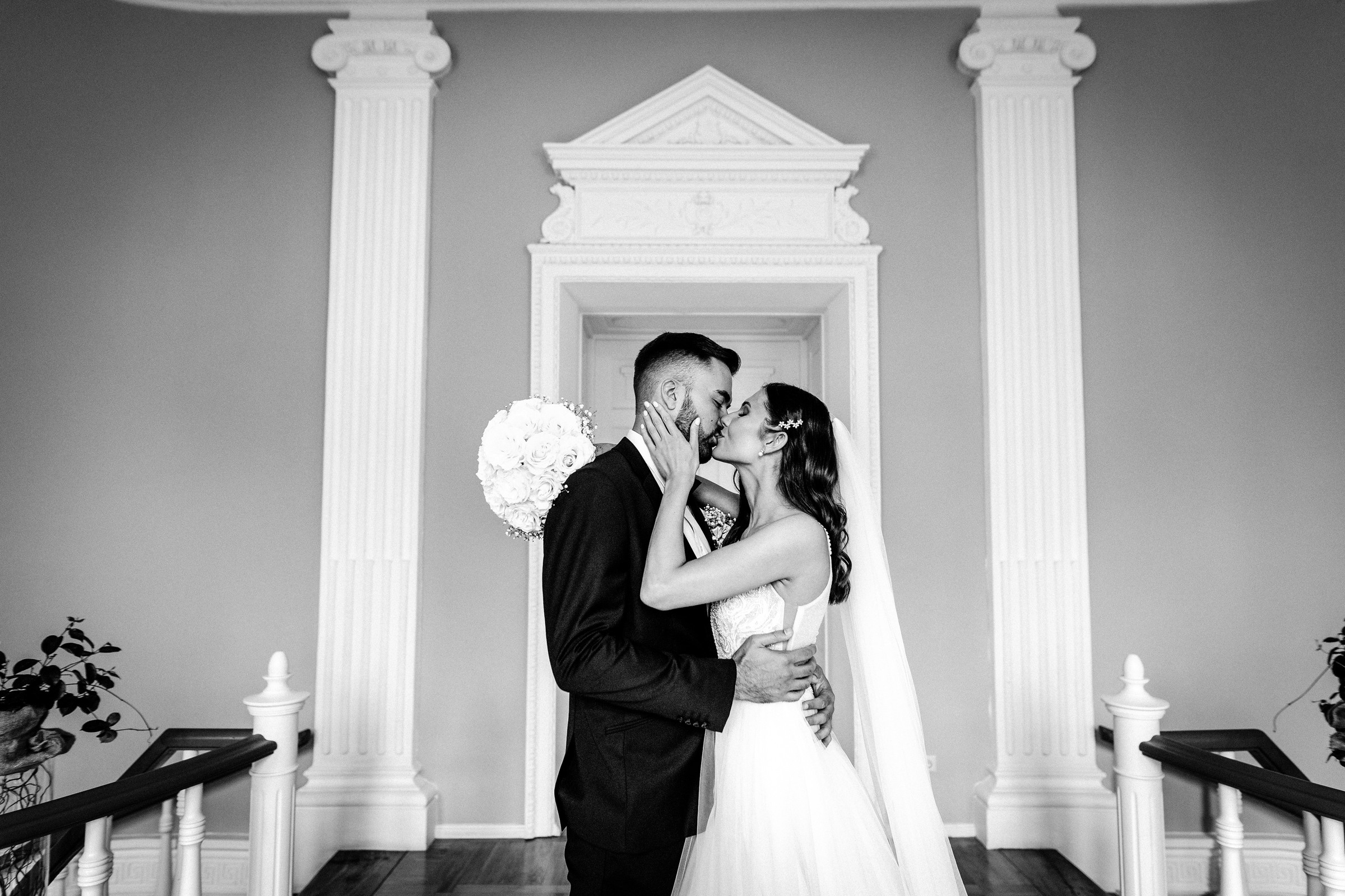 Vestuvinė fotosesija Paežerių dvare ir Kazlų Rūdos miškuose