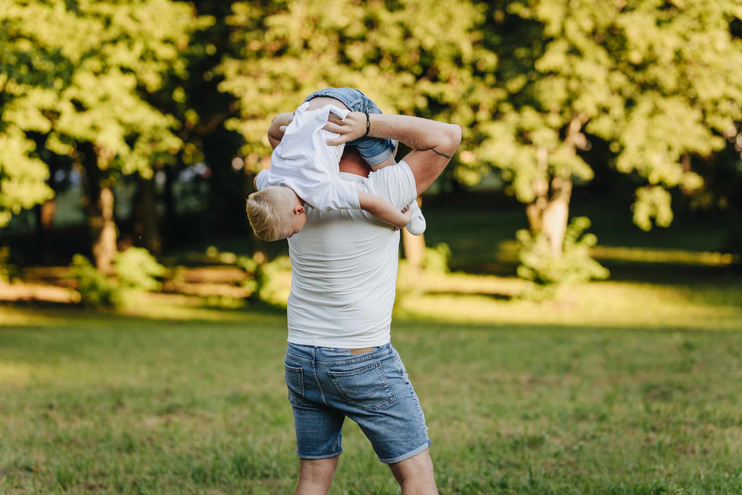 Fotografas Marijampolėje. Šeimos fotosesija Pašešupio parke