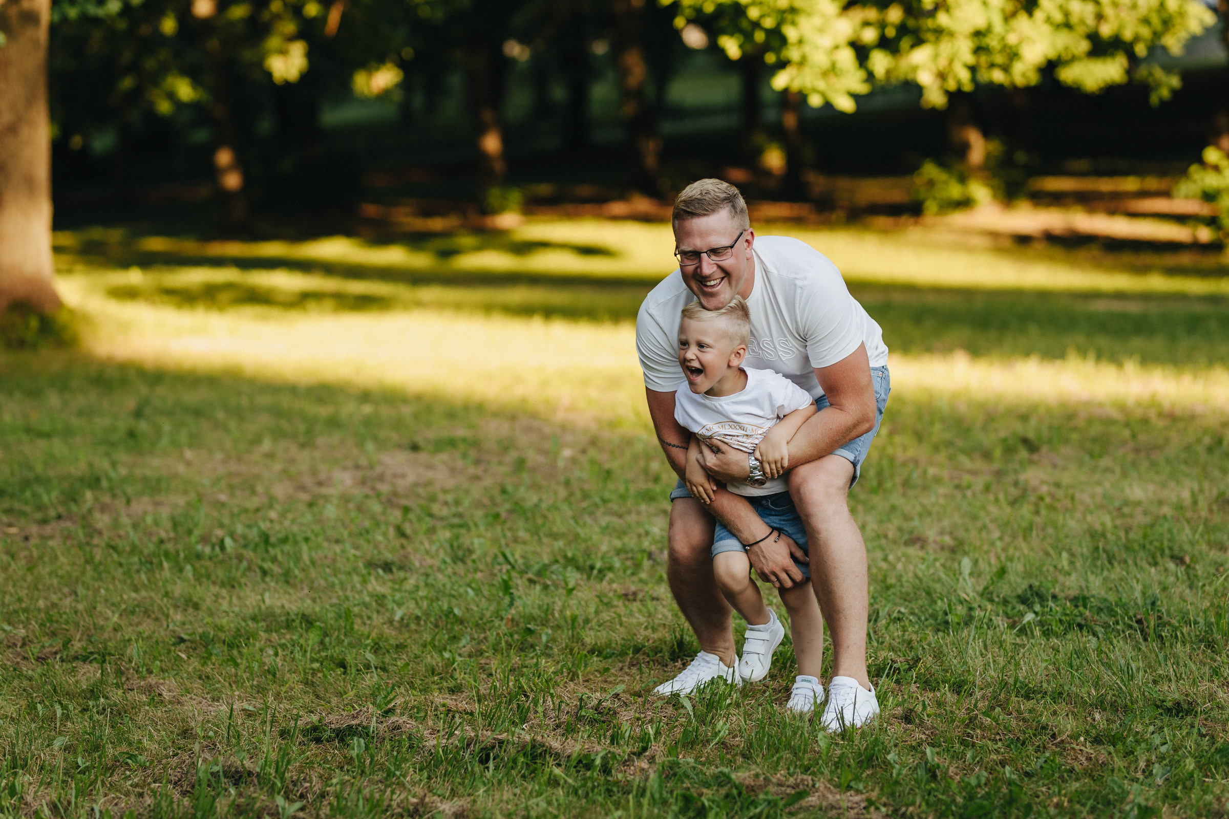 Fotografas Marijampolėje. Šeimos fotosesija Pašešupio parke