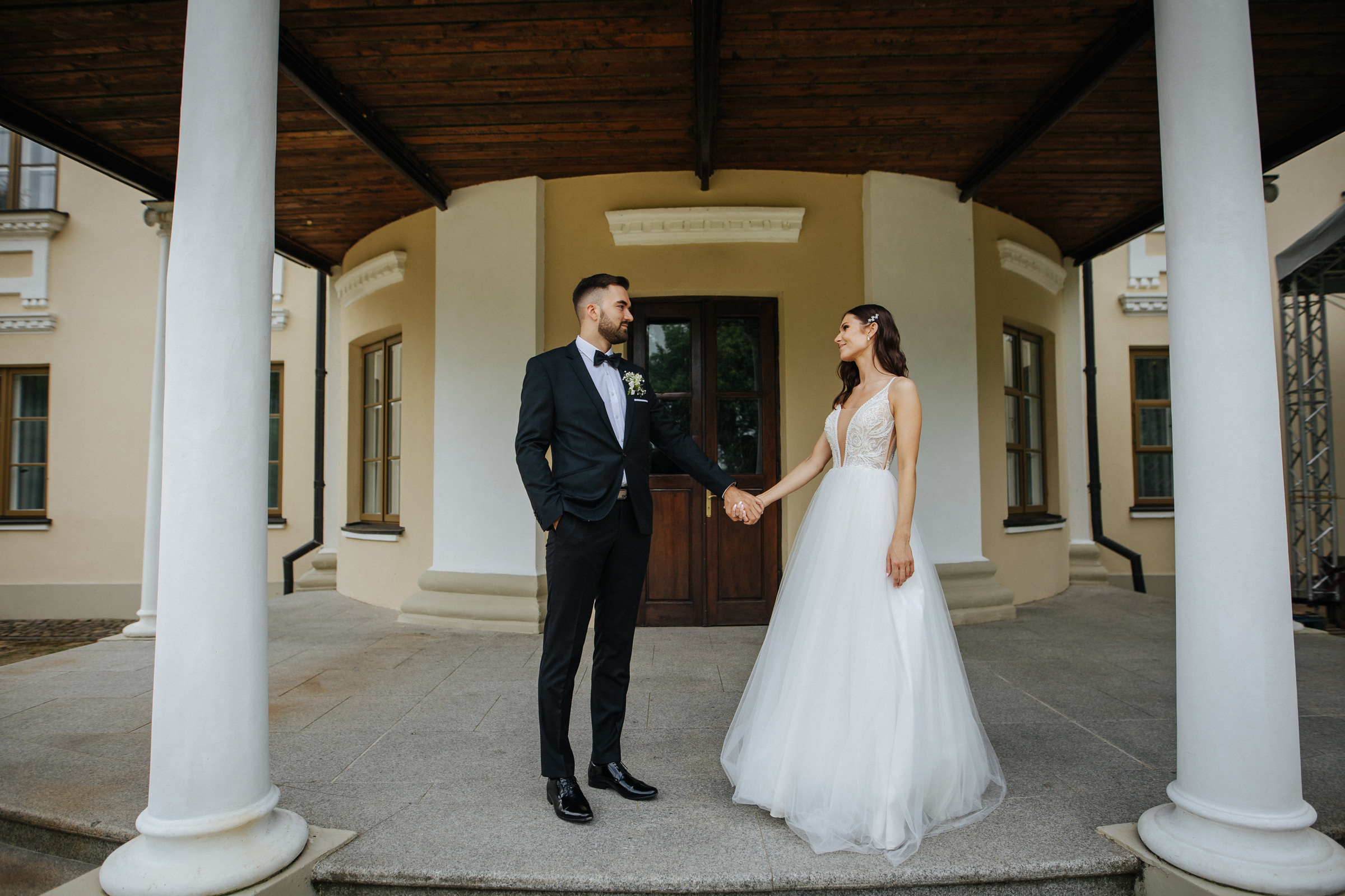 Vestuvinė fotosesija Paežerių dvare ir Kazlų Rūdos miškuose