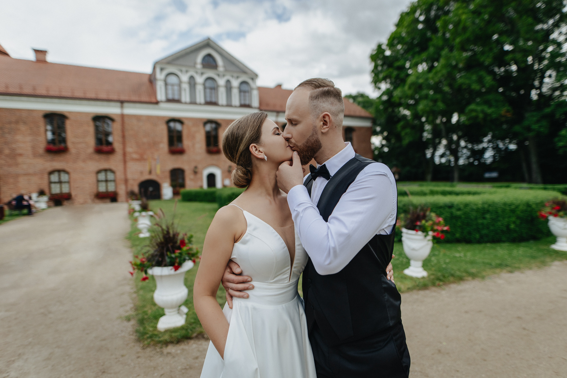 Vestuvinė fotosesija Raudondvario dvare ir Botanikos sode