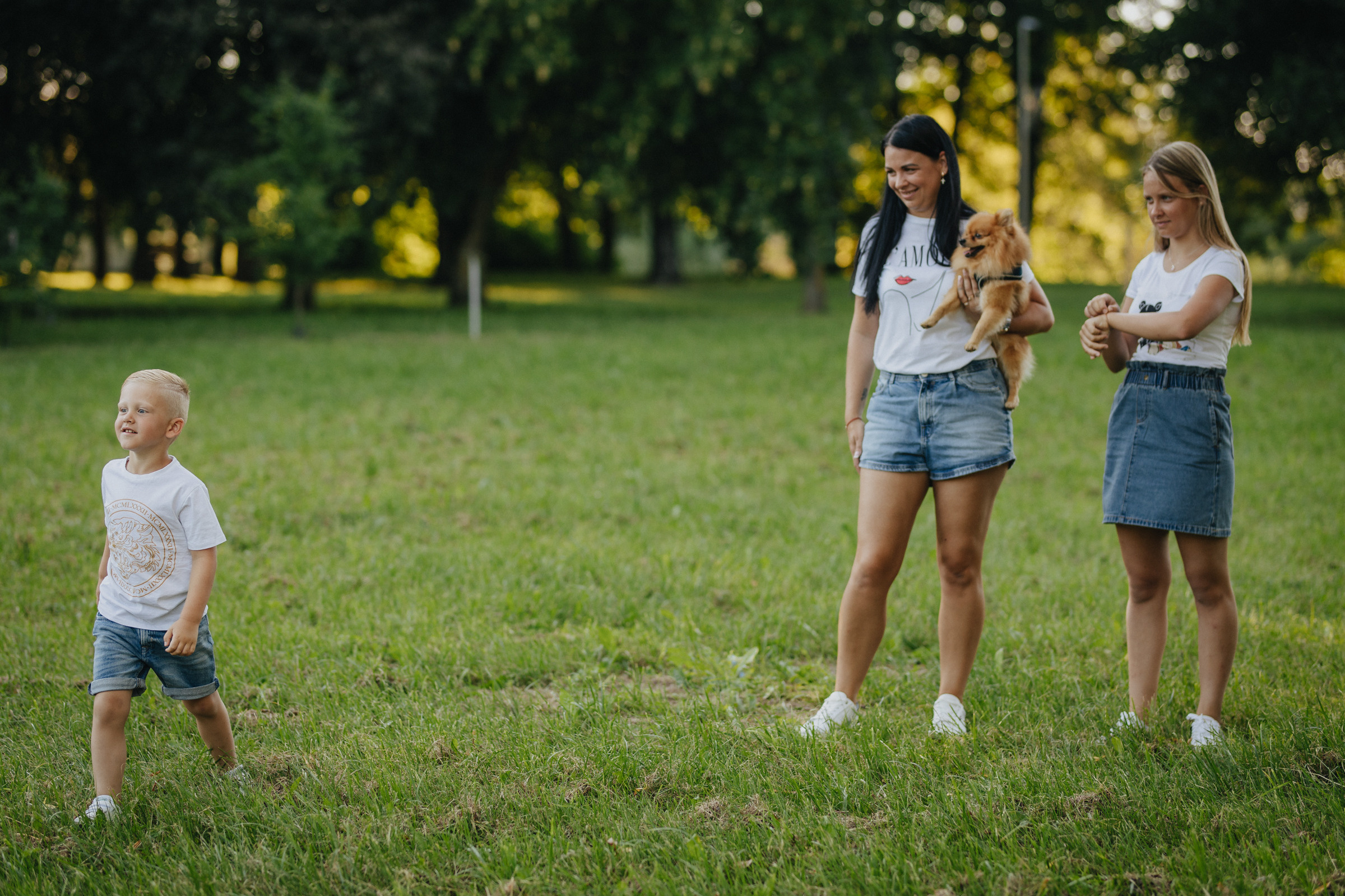 Fotografas Marijampolėje. Šeimos fotosesija Pašešupio parke