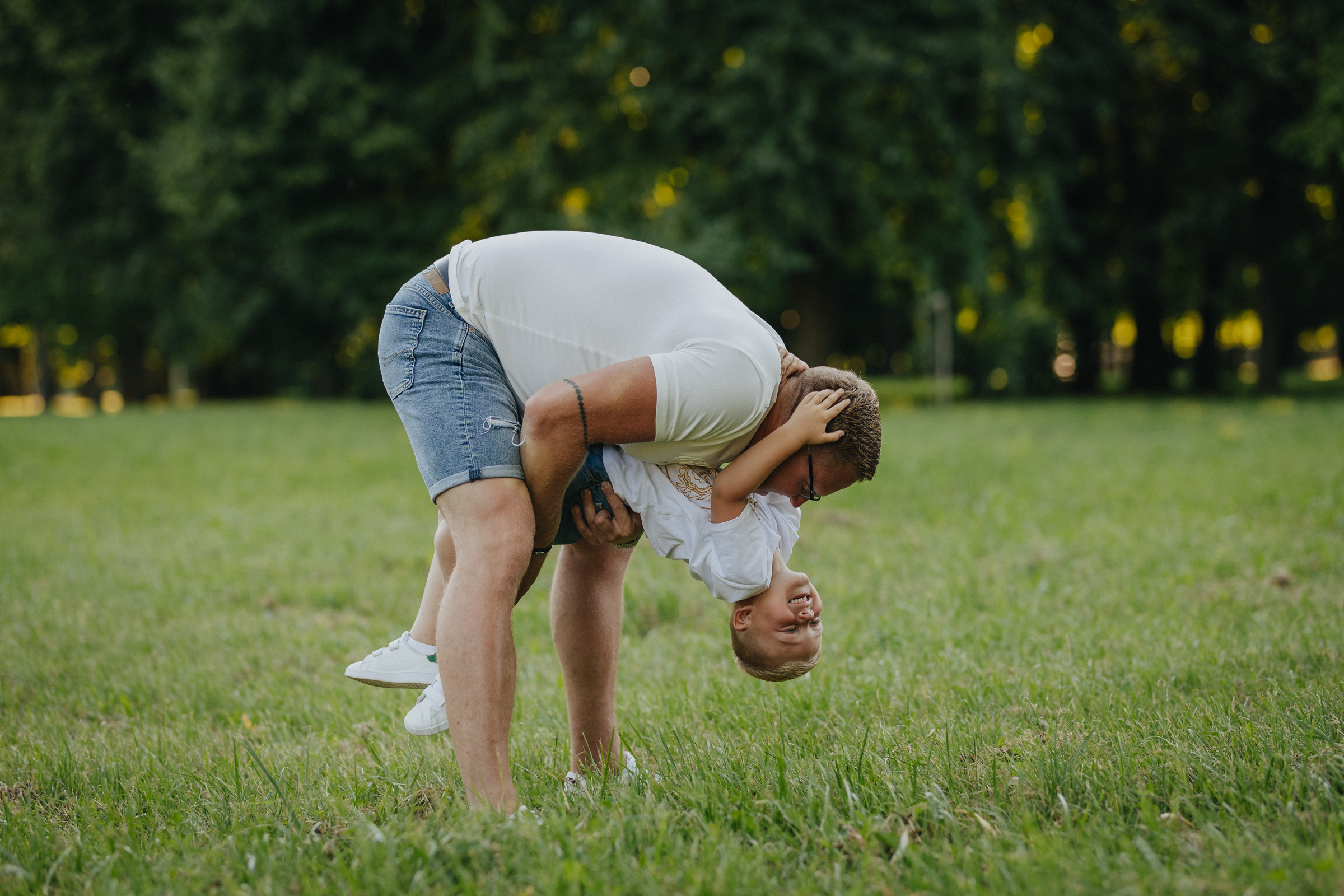 Fotografas Marijampolėje. Šeimos fotosesija Pašešupio parke