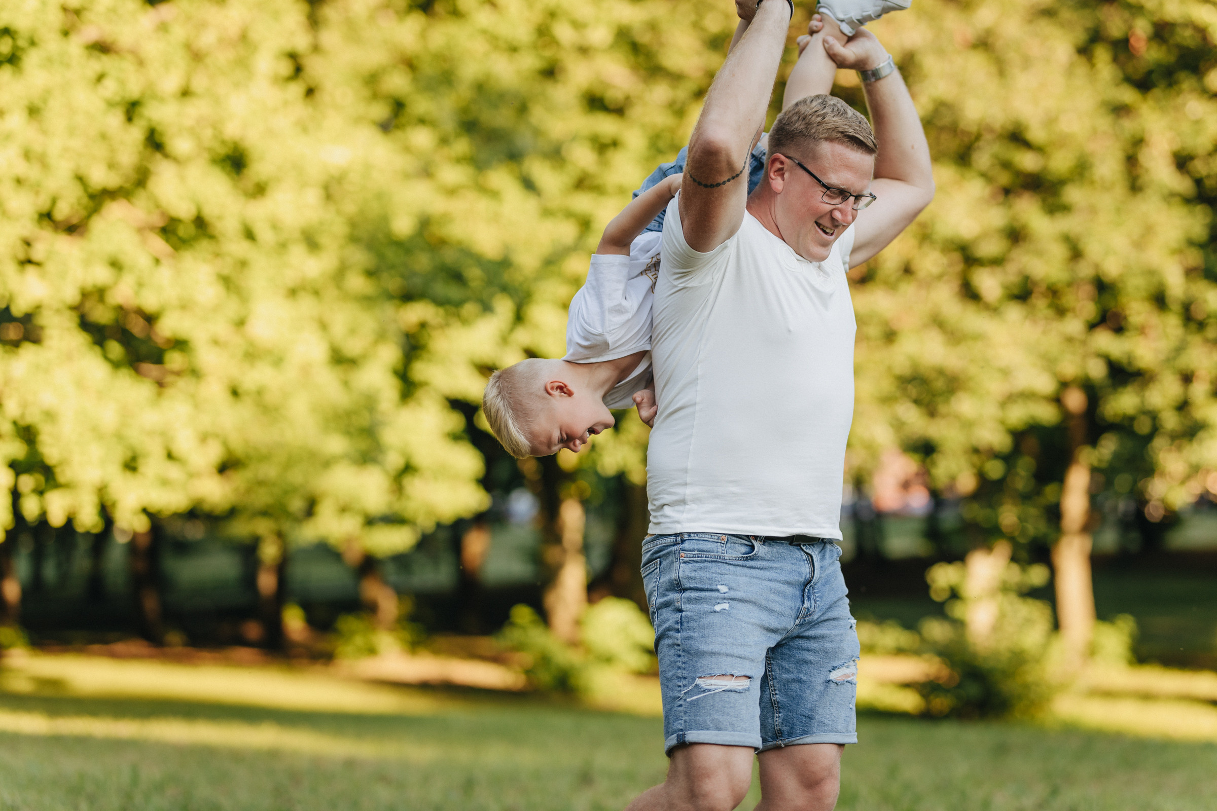 Fotografas Marijampolėje. Šeimos fotosesija Pašešupio parke
