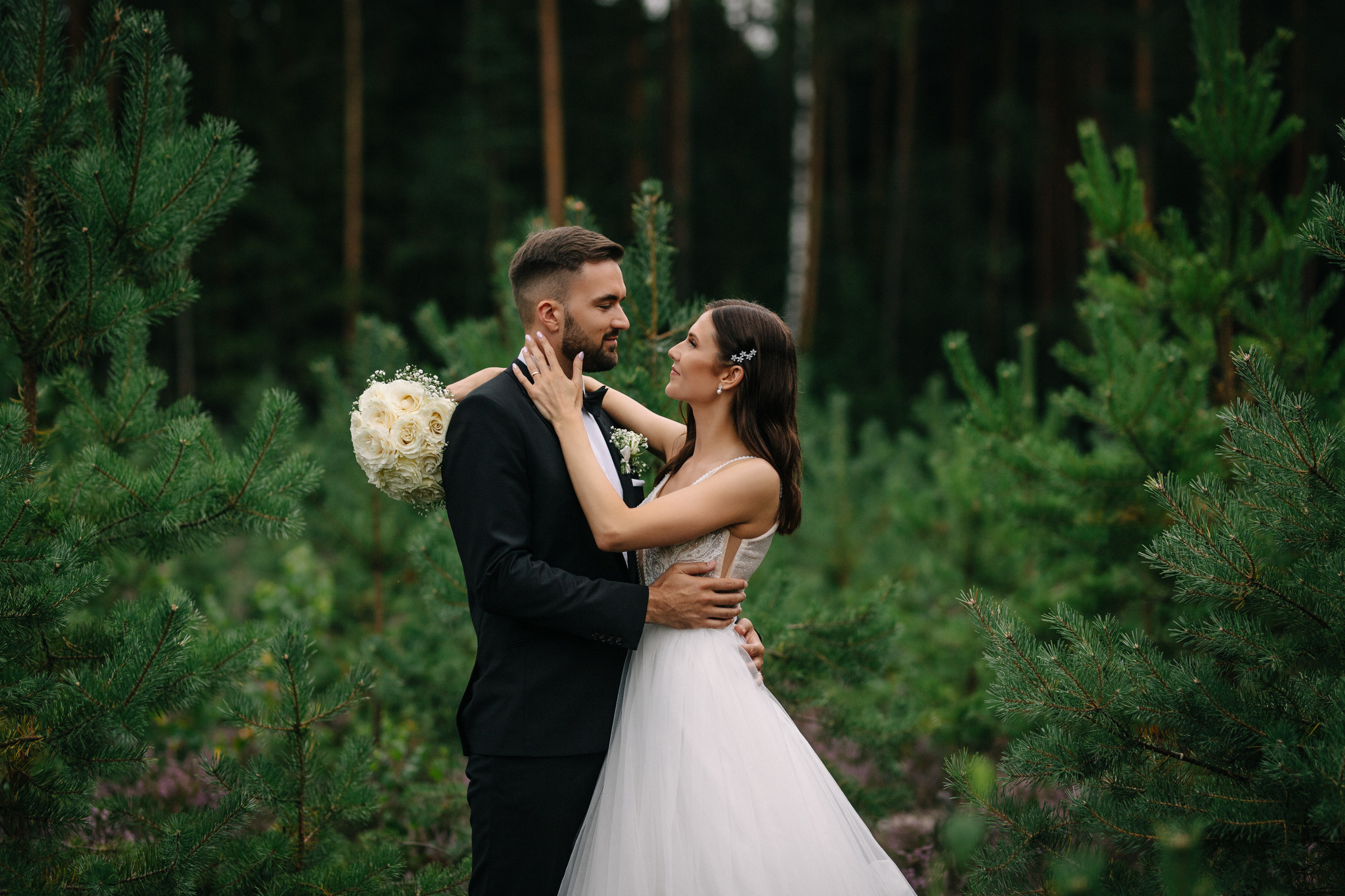 Vestuvinė fotosesija Paežerių dvare ir Kazlų Rūdos miškuose