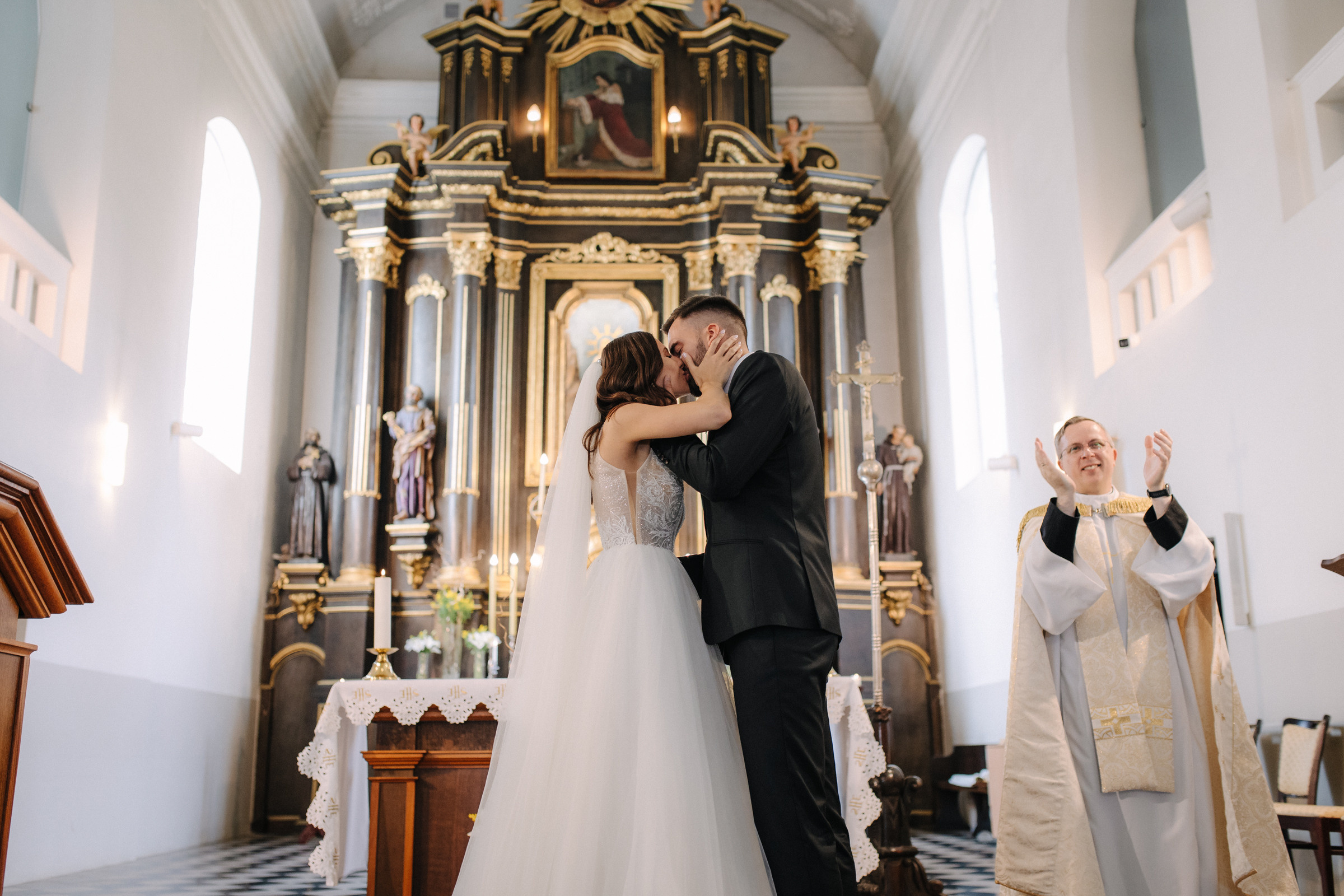 Vestuvinė fotosesija Paežerių dvare ir Kazlų Rūdos miškuose