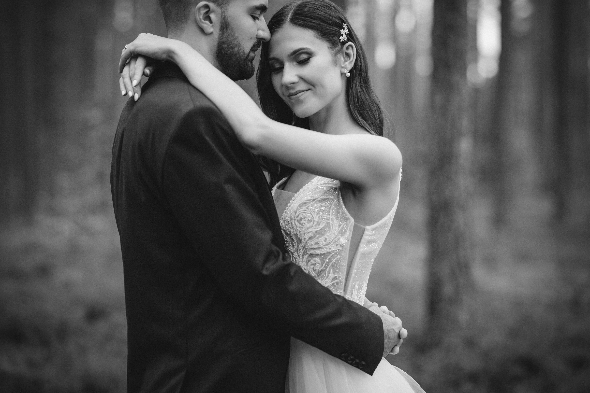 Vestuvinė fotosesija Paežerių dvare ir Kazlų Rūdos miškuose