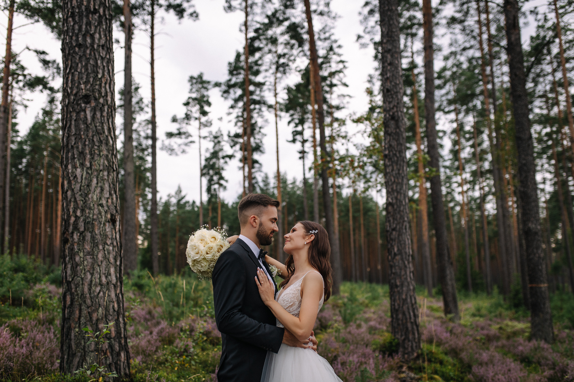 Vestuvinė fotosesija Paežerių dvare ir Kazlų Rūdos miškuose