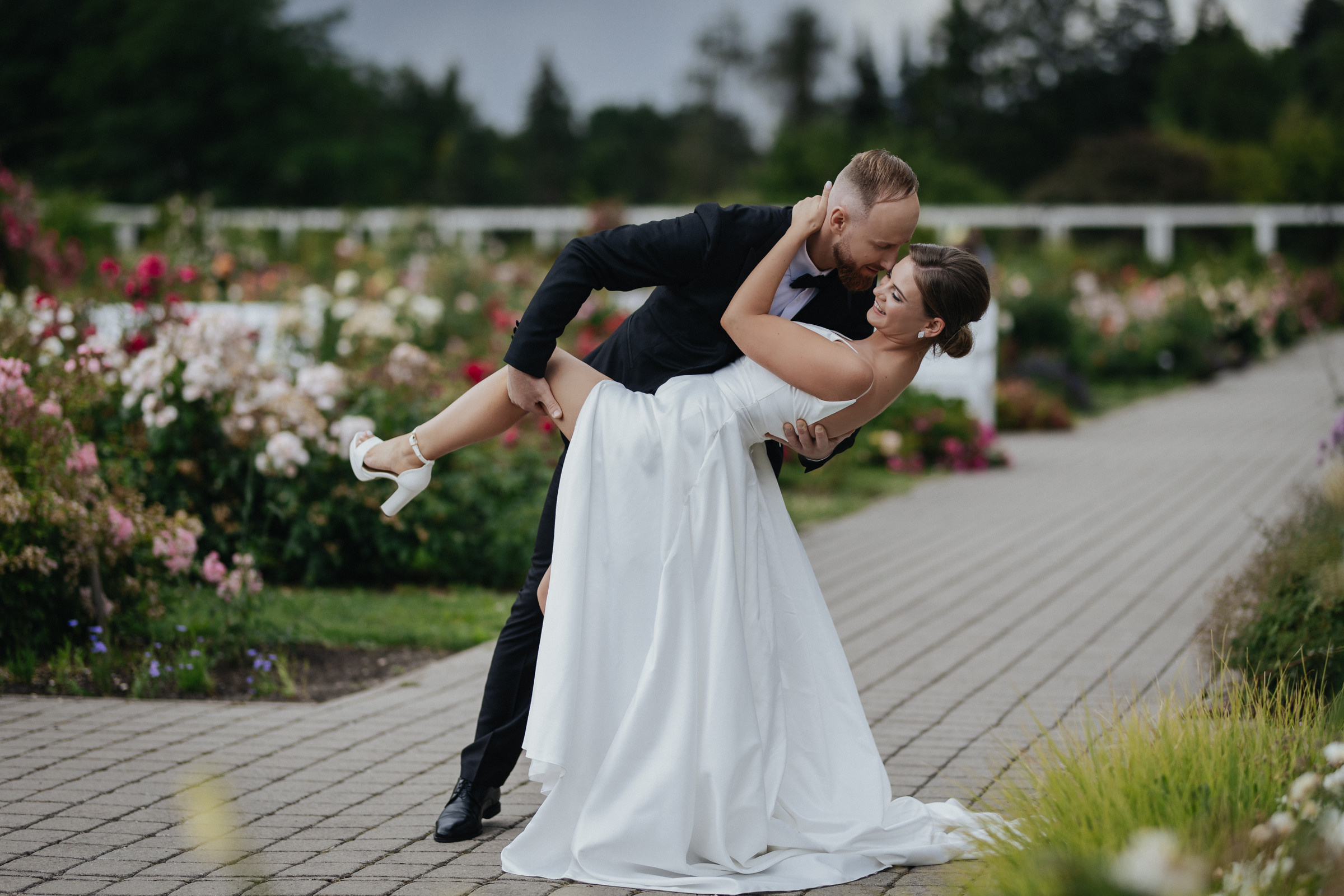 Vestuvinė fotosesija Raudondvario dvare ir Botanikos sode