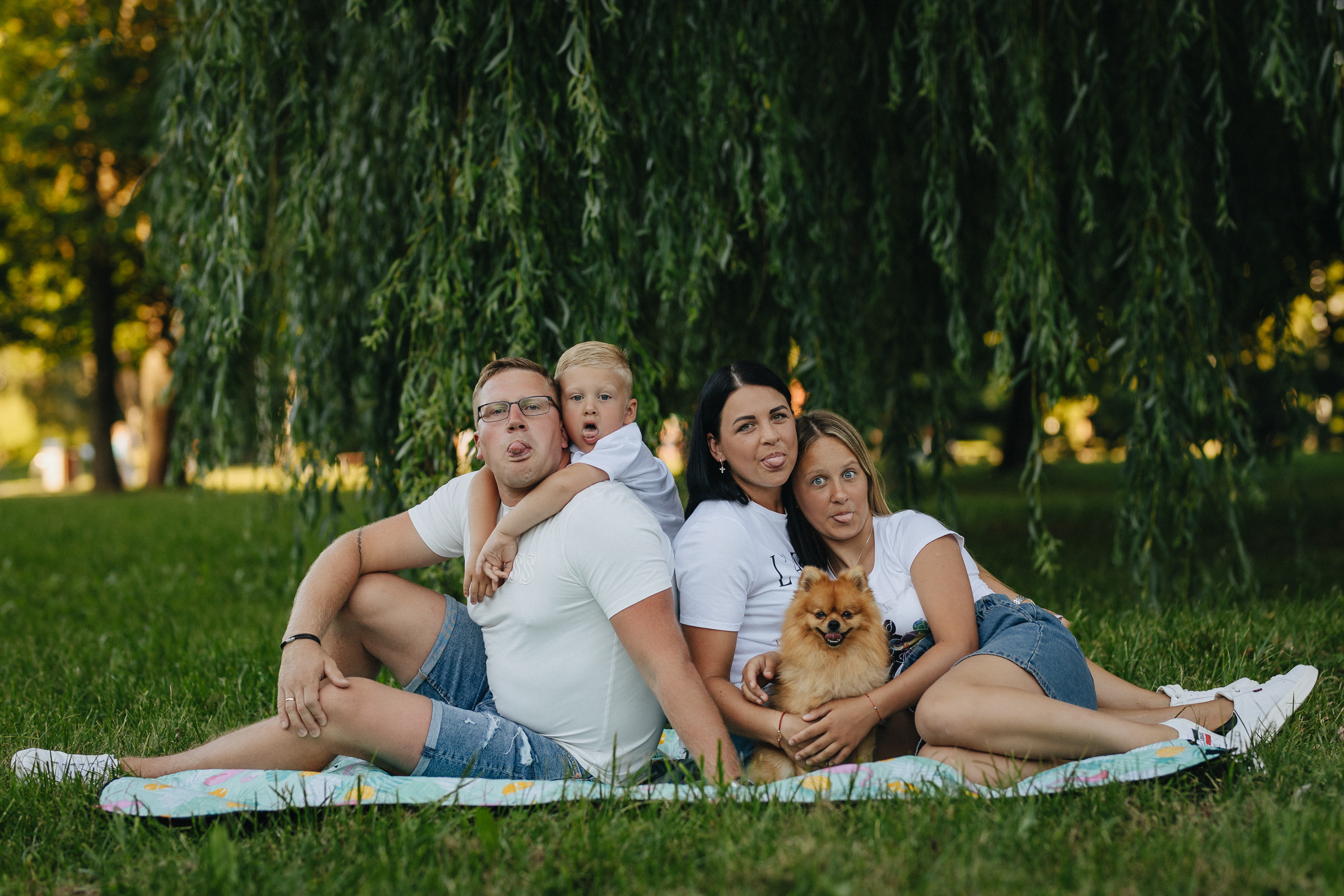 Fotografas Marijampolėje. Šeimos fotosesija Pašešupio parke