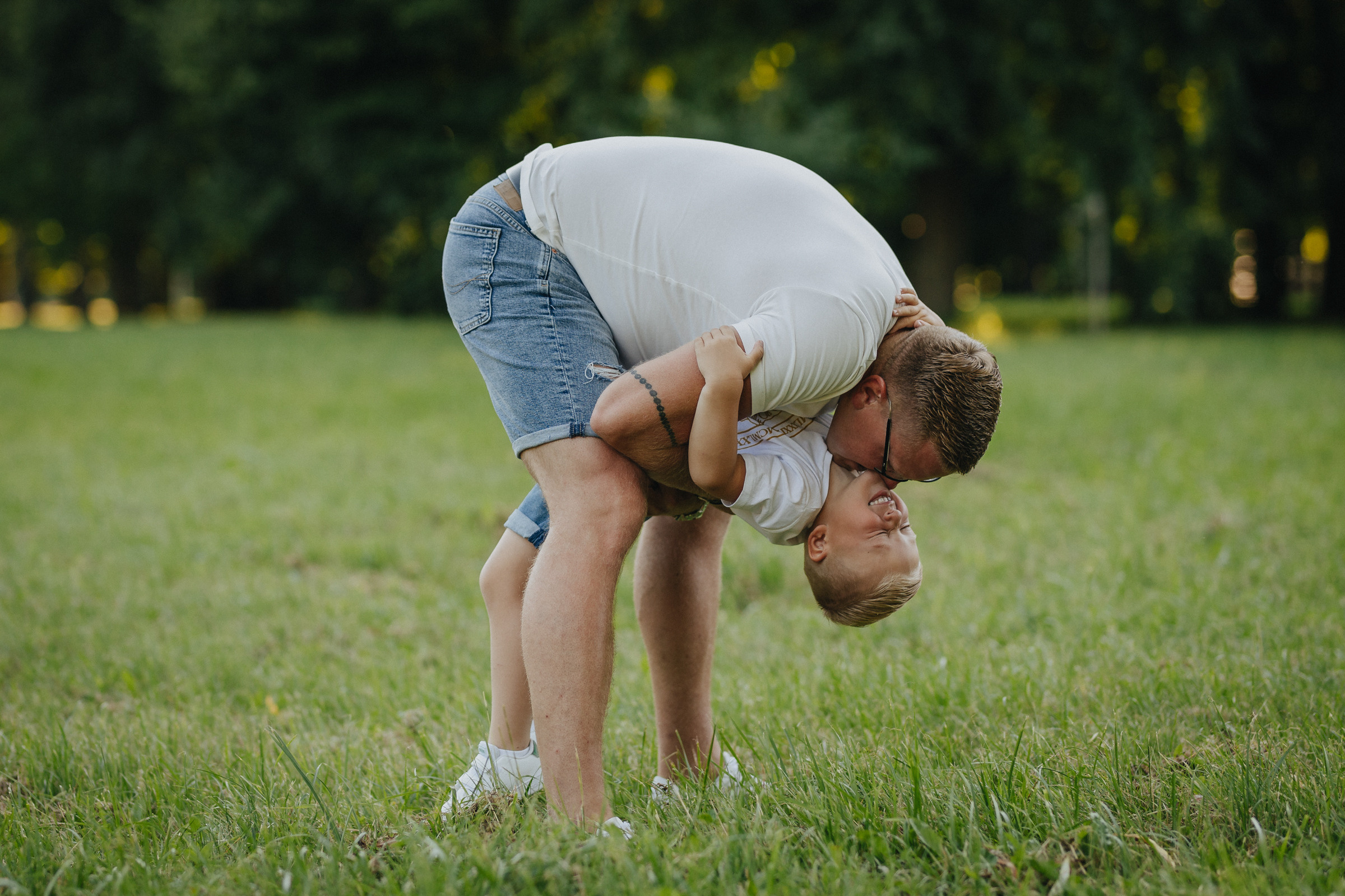 Fotografas Marijampolėje. Šeimos fotosesija Pašešupio parke