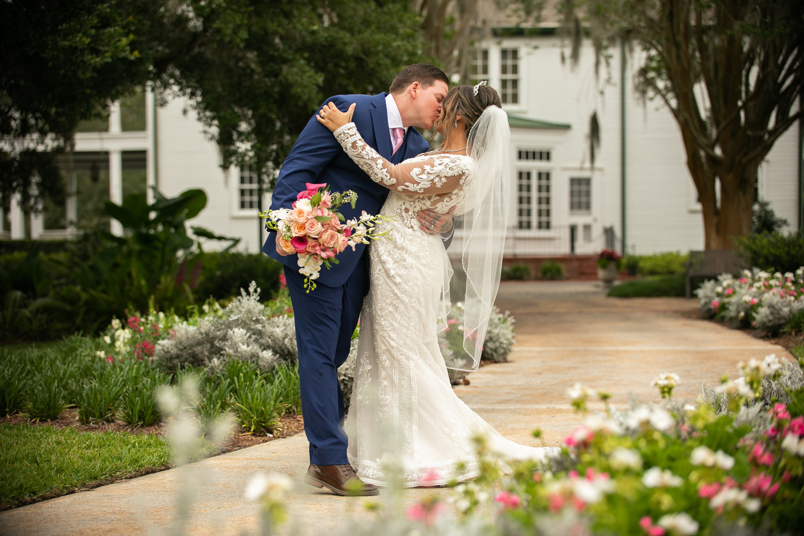 Wedding in The Lue Gardens intimate wedding photography. Lana Photography — Wedding & Family Photographer in Florida & Beyond
