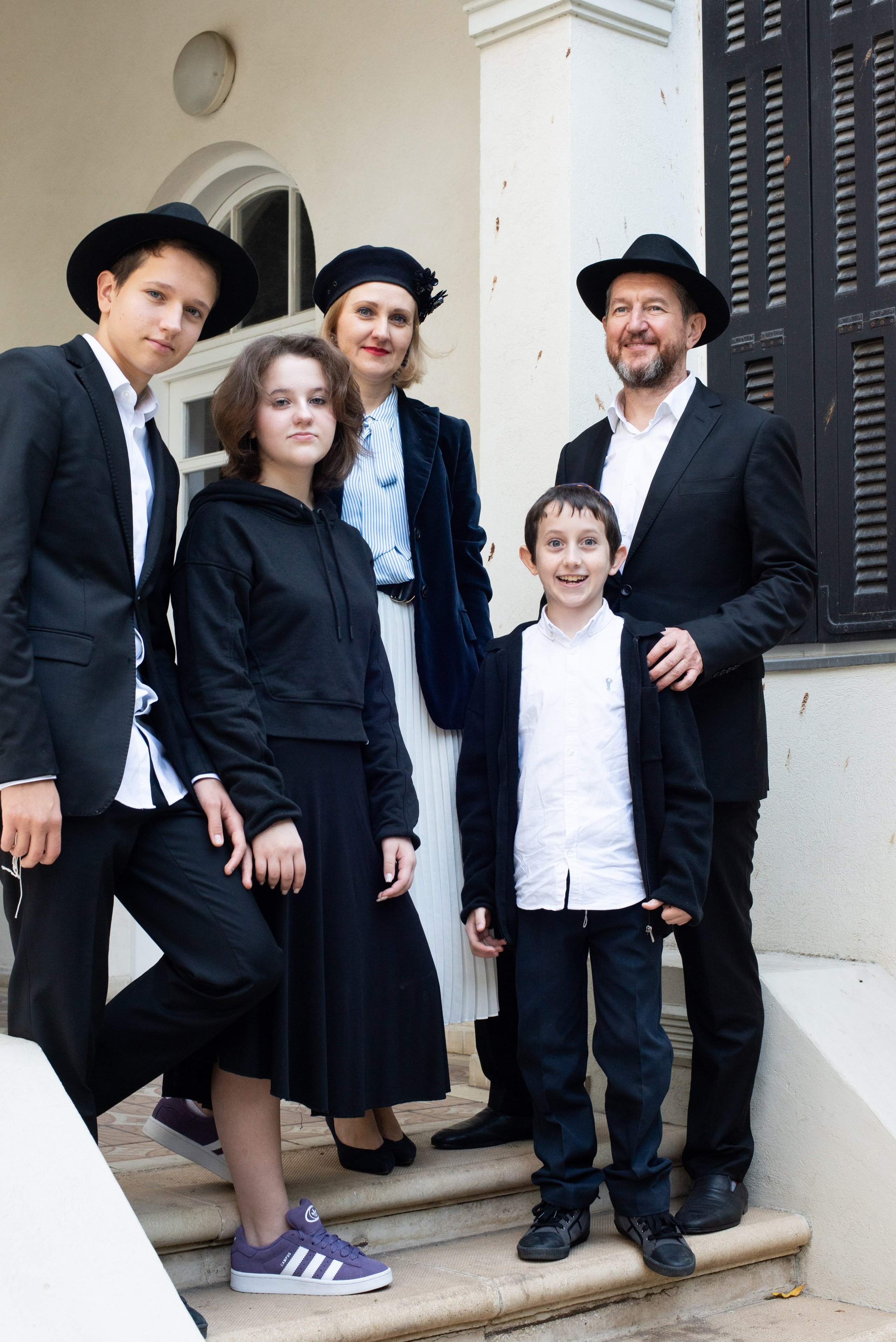 Пинхас и его семья. Визуальный брендинг