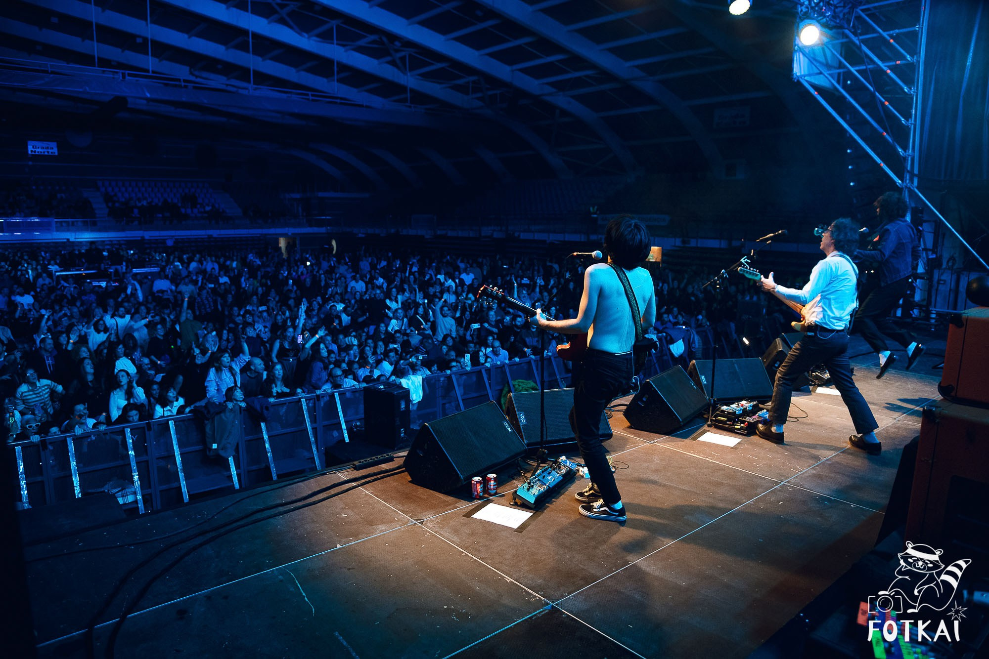 Sidonie en Torrevieja 2025 – Fotos del concierto y reportaje completo | FOTKAI