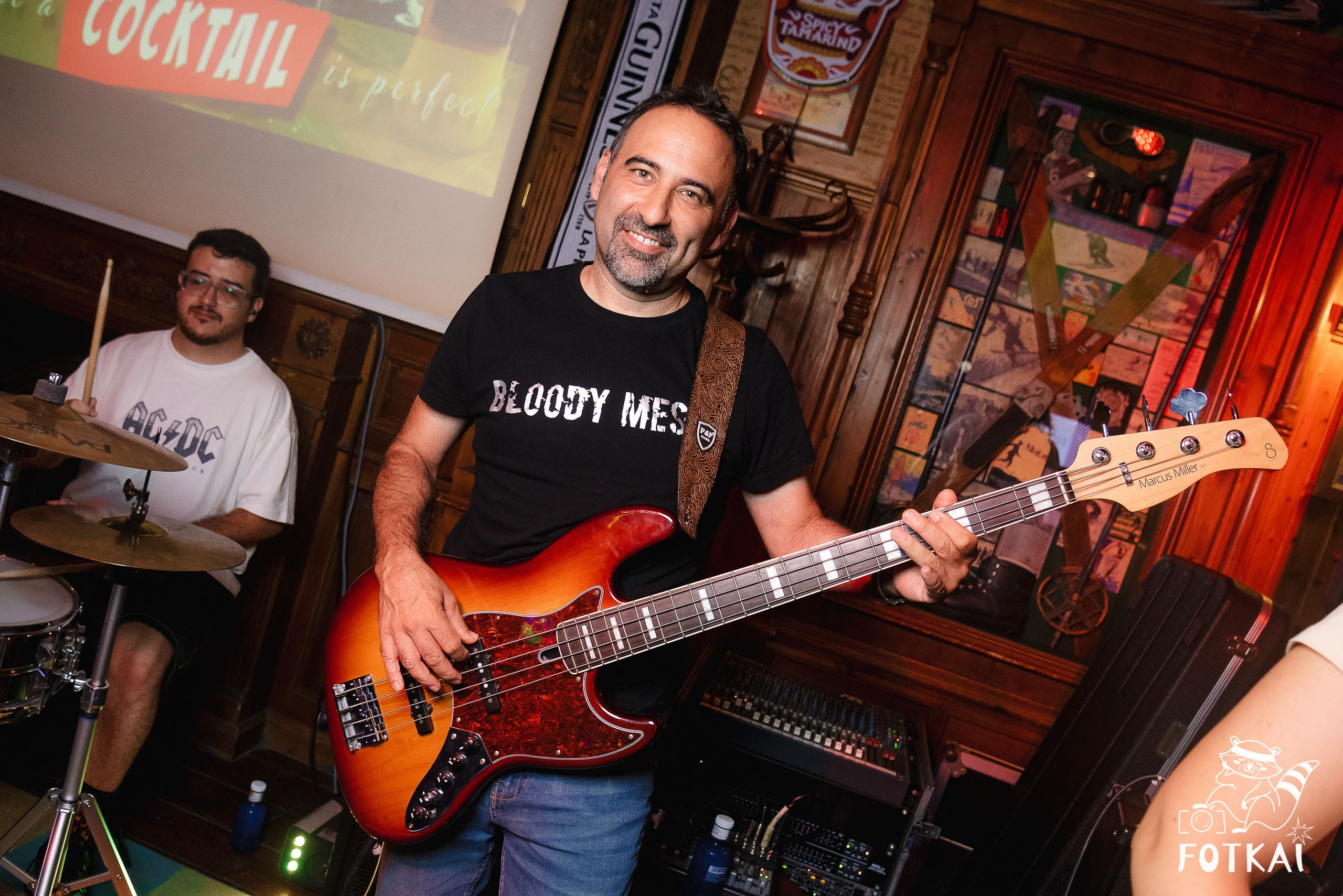 Bloody Mess en Shannon | Irish Pub: Reportaje fotográfico 15.08.25 | FOTKAI