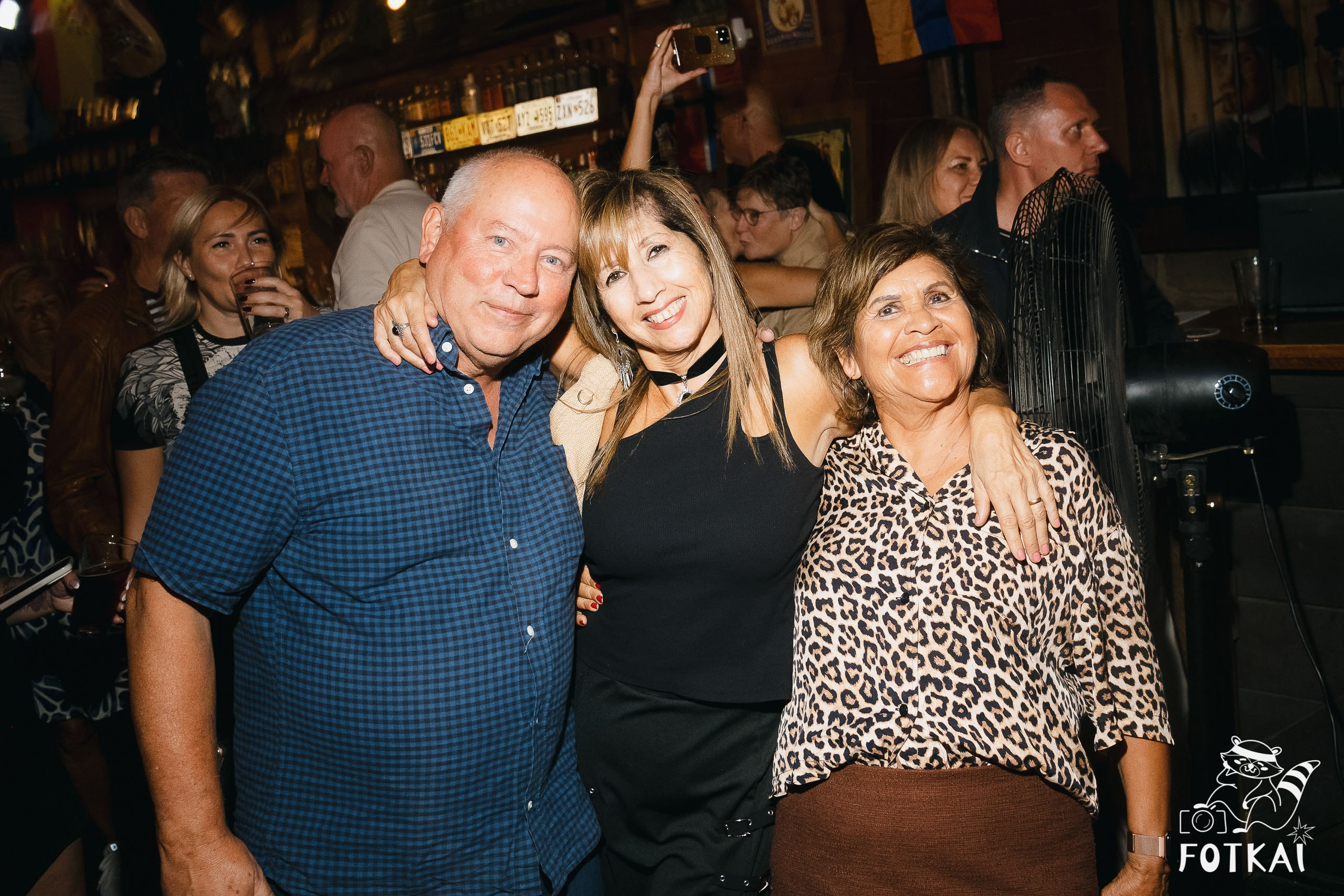 Фоторепортаж JAM Night в El Paso Bar, Torrevieja — живая музыка и атмосфера Коста-Бланки | FOTKAI