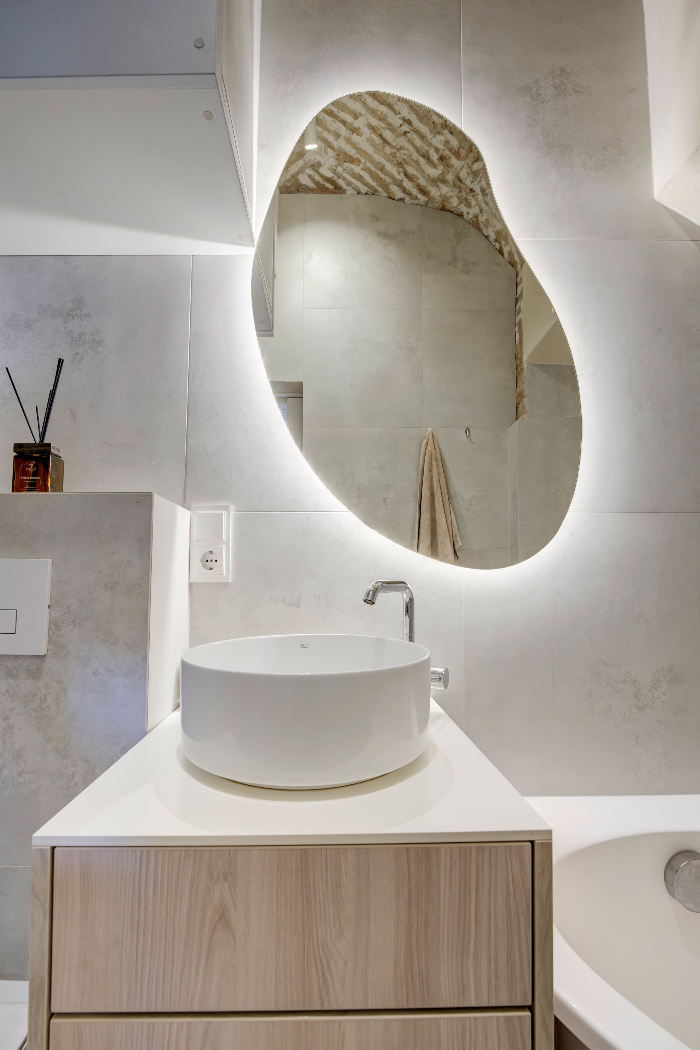 Teatro g. 7 , Vilnius. Elina Sapiega fotografė Vilniuje