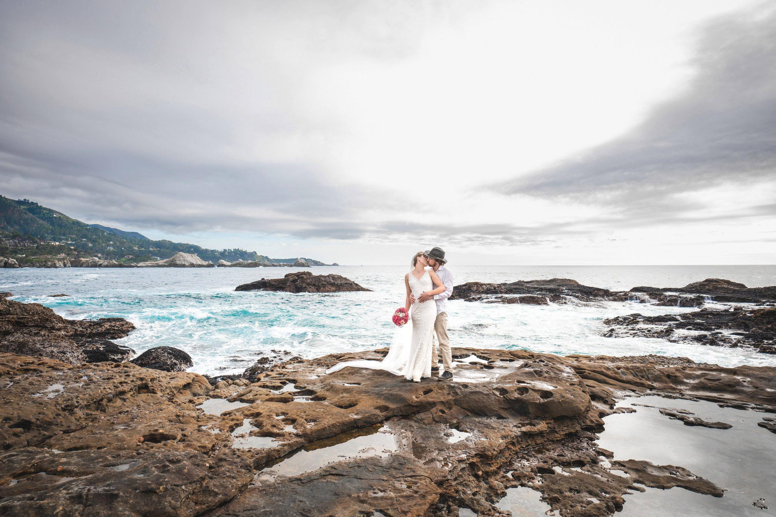 Coastal Elopement in Santa Cruz & Monterey. Wedding & Elopement Photographers in California