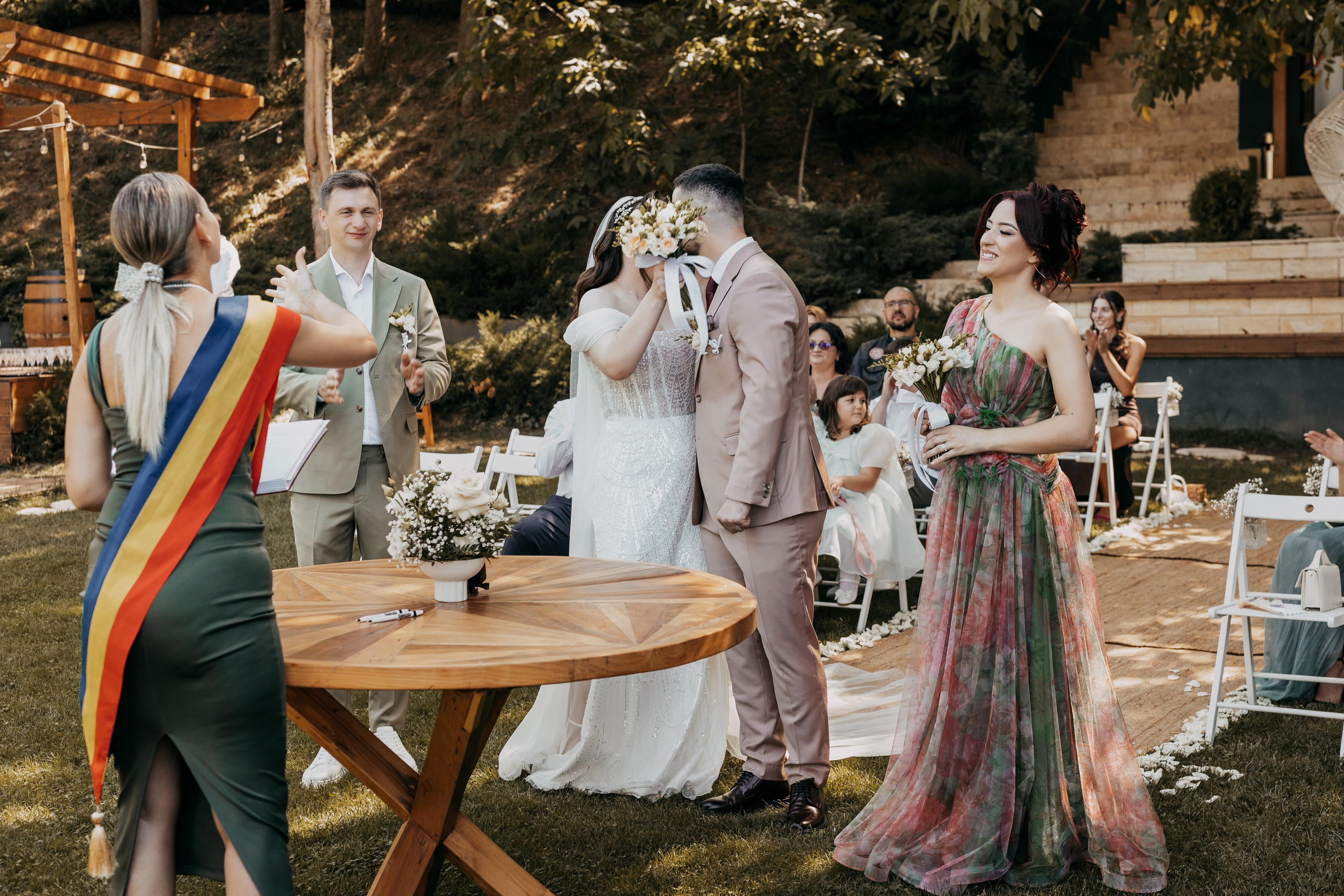 Mihai & Iasmina. Lucian Dedeu — Fotograf de nuntă și eveniment