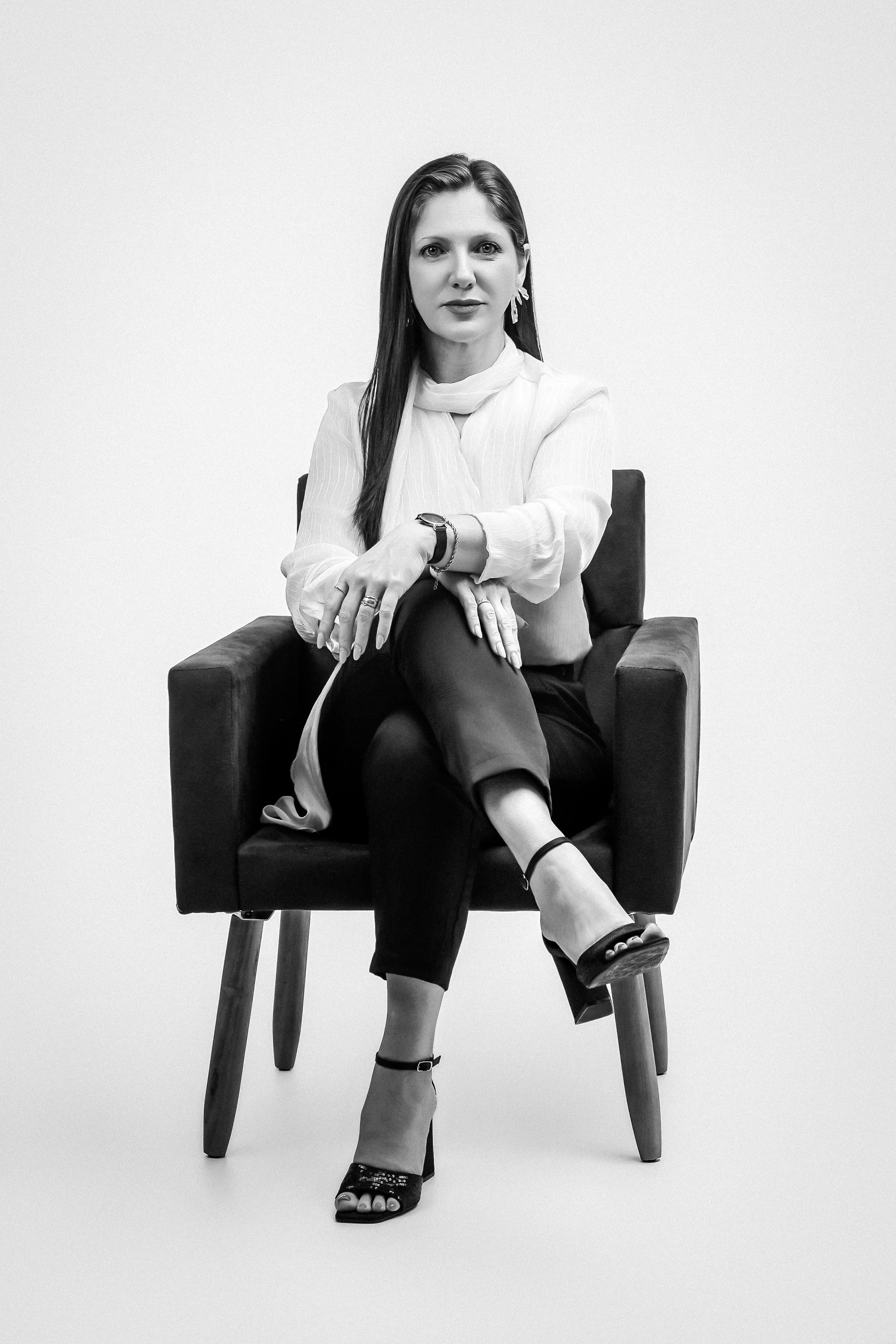 Fotografia corporativa profissional em Indaial Timbó e Blumenau para empresária