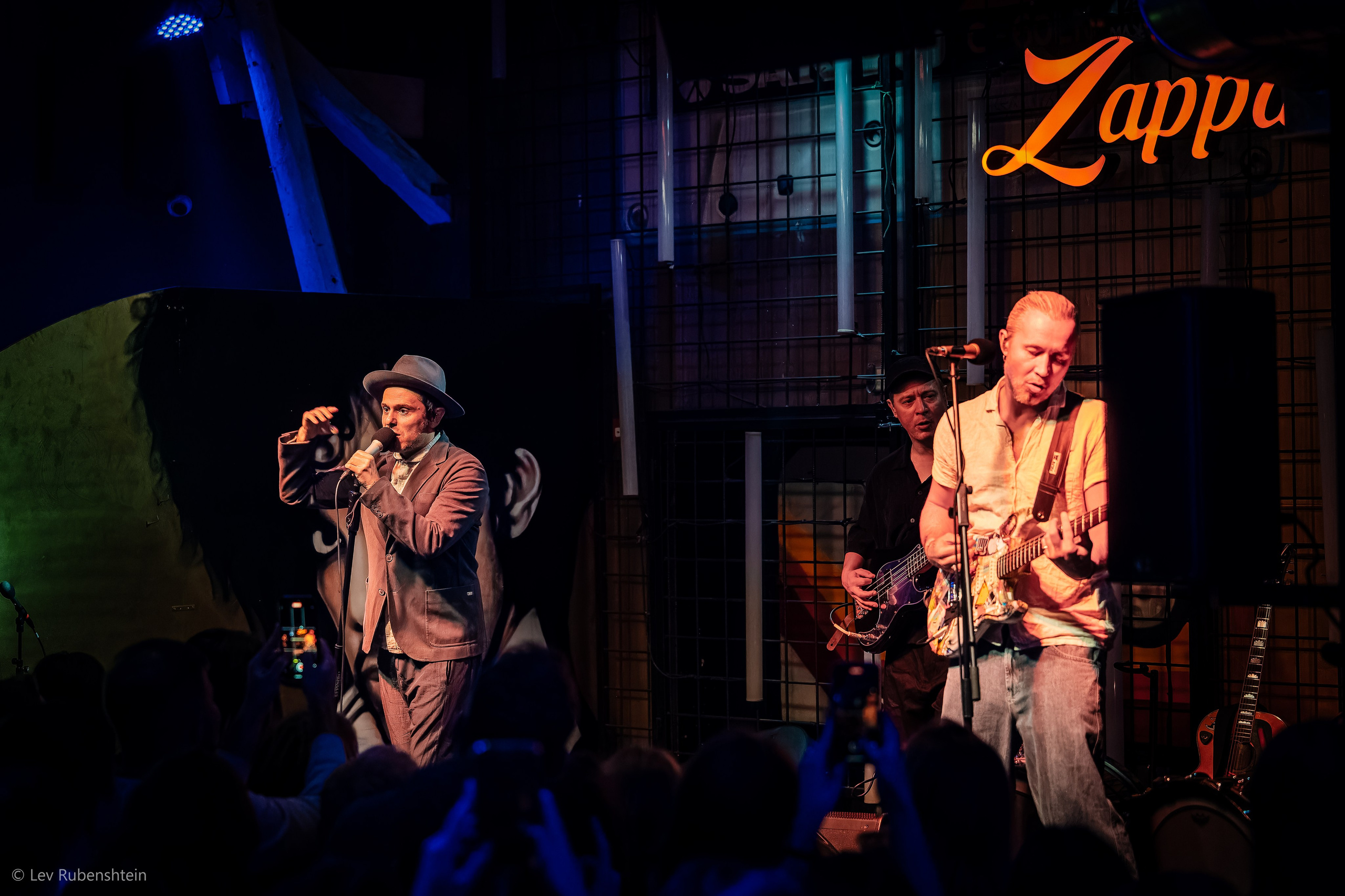 5’Nizza 09.12.2024. Concert and Event photographer in Belgrade, Serbia