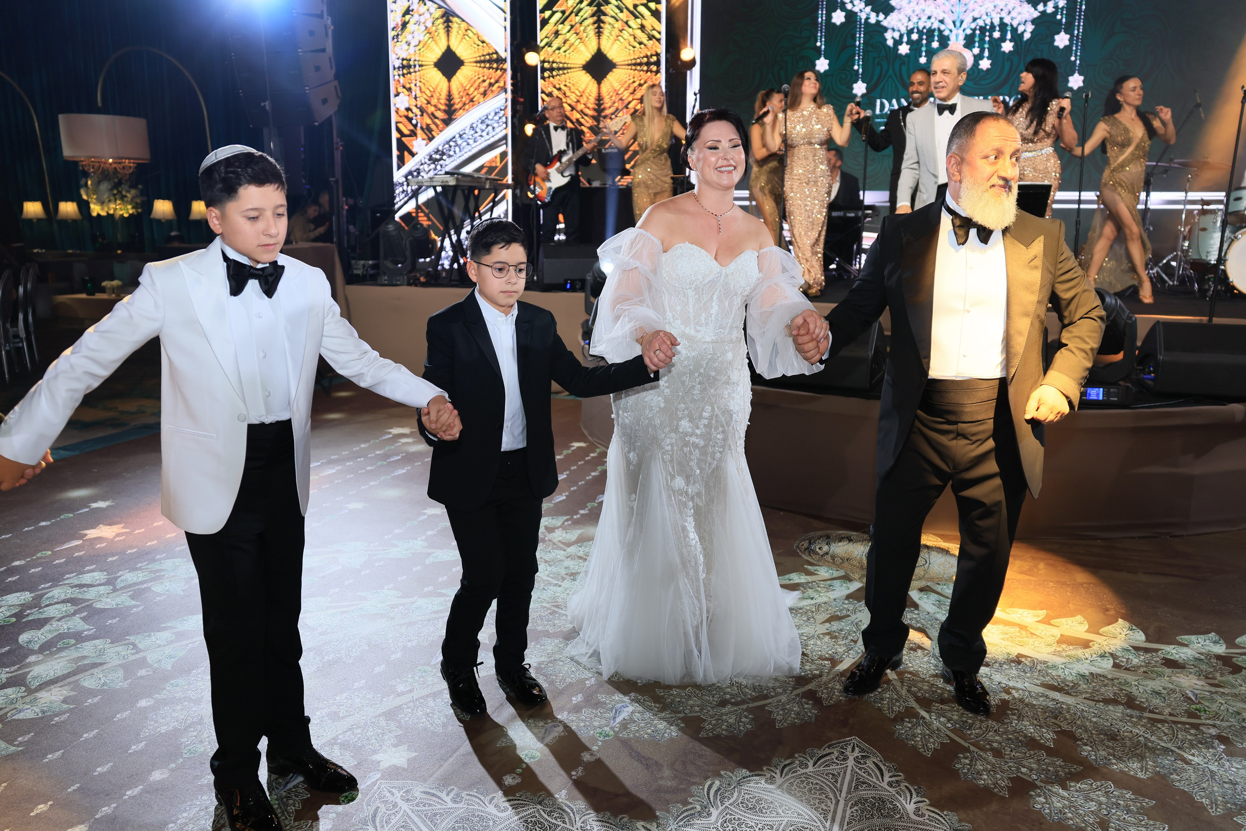 DANIEL. Фотографы на свадьбы и мероприятия Студия «Шалом»