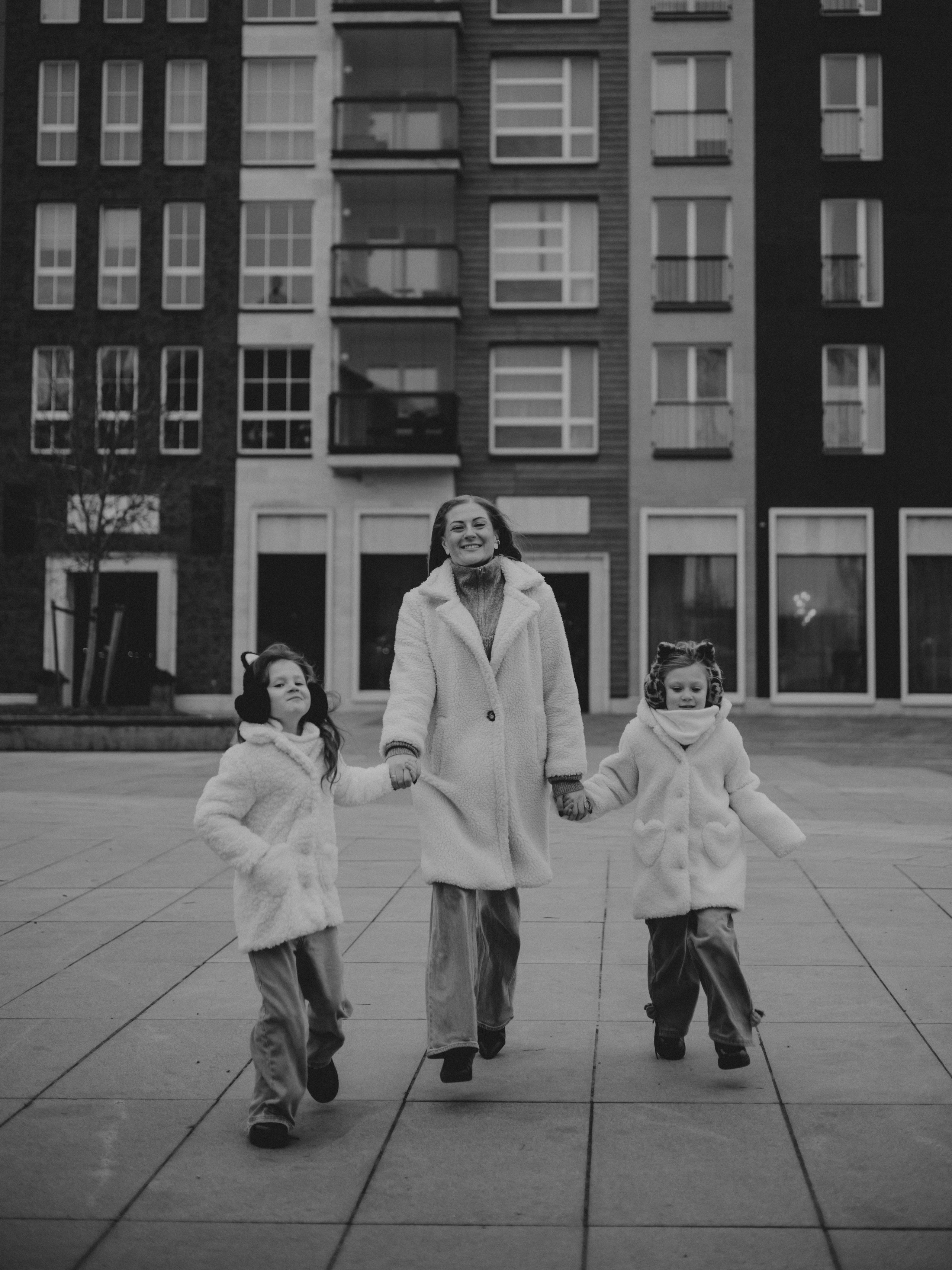 Юля с дочками. Семейный фотограф в Таллинне Дарья Кивимейстер