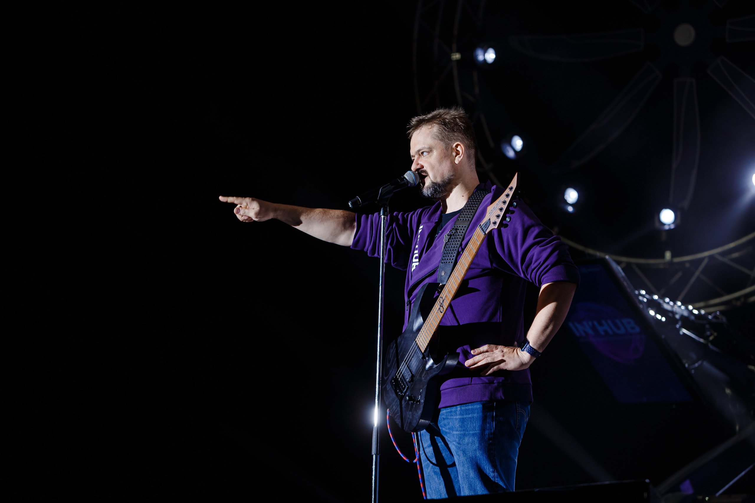 Conferencias. Fotógrafo de retrato, familia y reportajes en Valencia | España | Europa Vitalii Lumier
