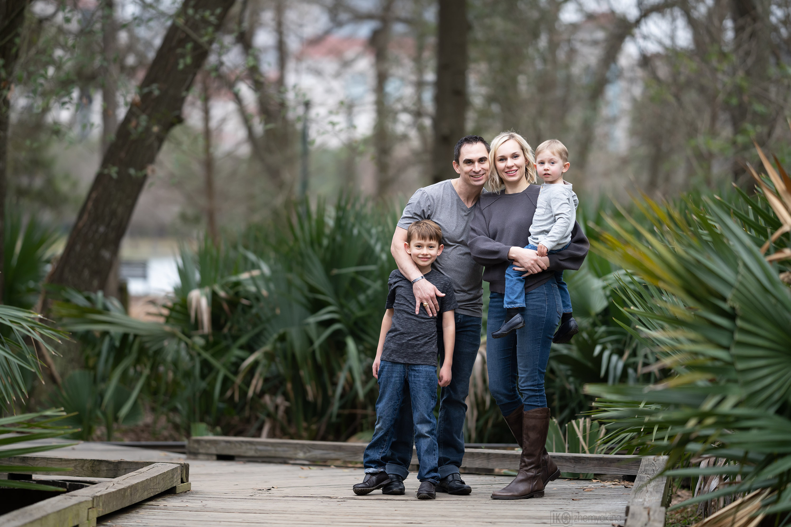 Clothing color — gray. Photographer Irina Kozhemyakina. Houston
