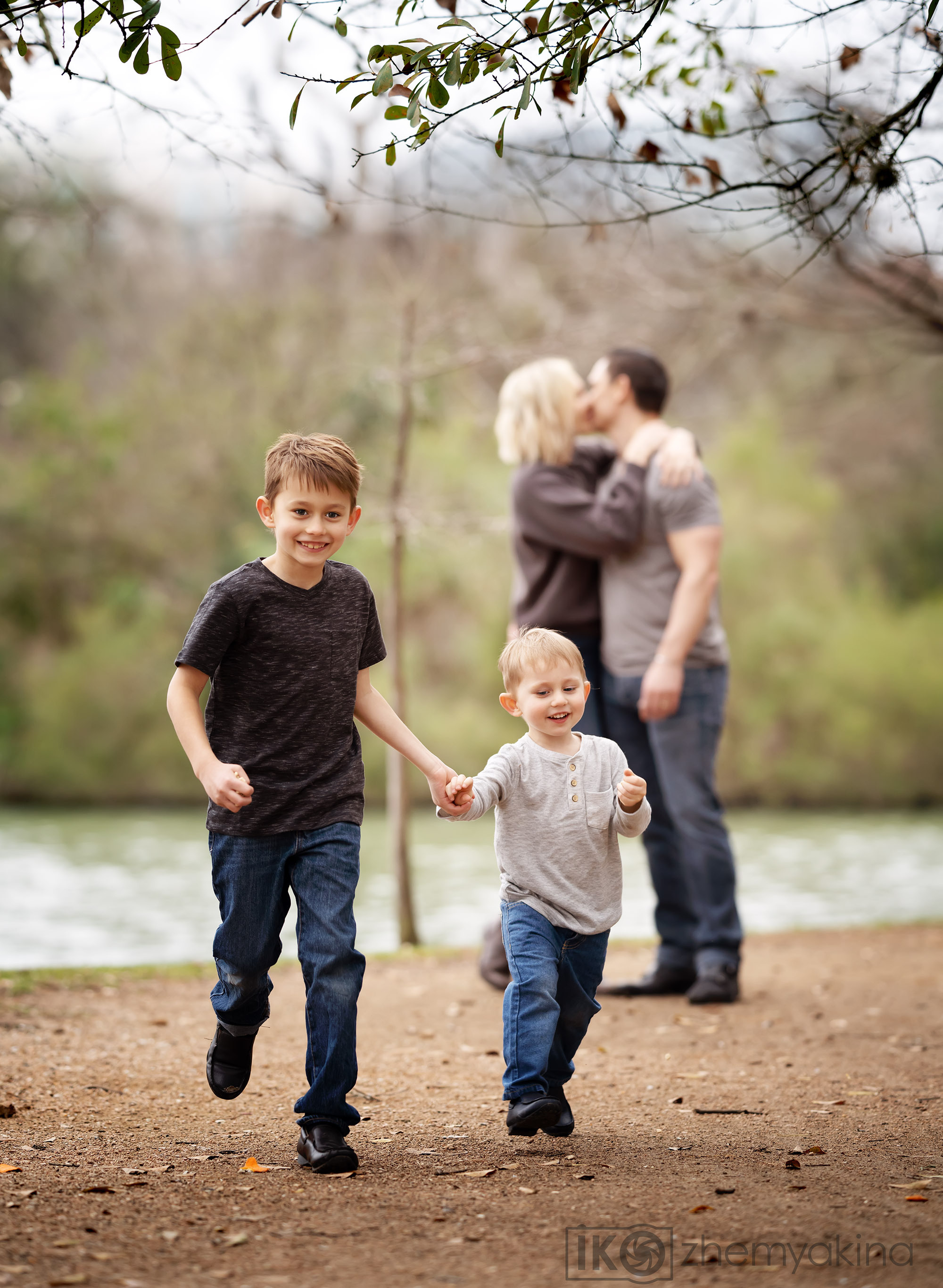 Clothing color — gray. Photographer Irina Kozhemyakina. Houston