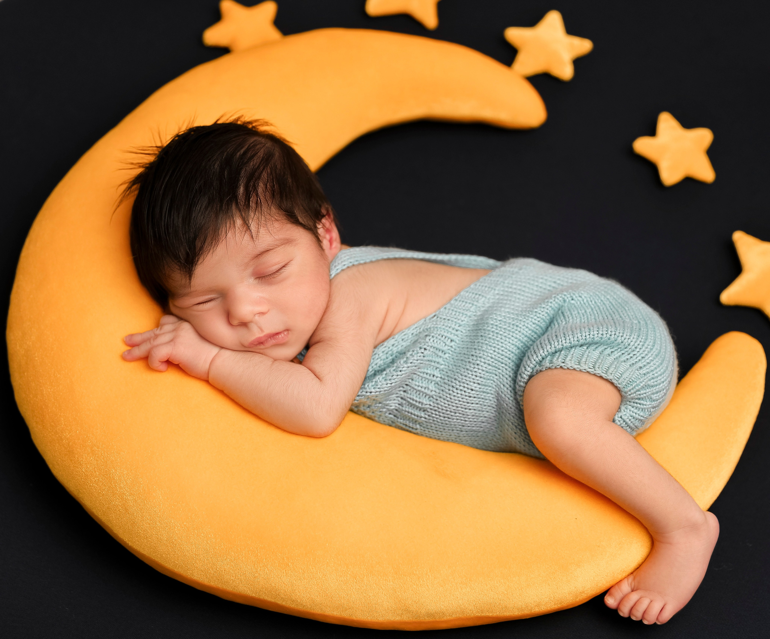 NEWBORN. Silvia Stamati Photography Helsinki