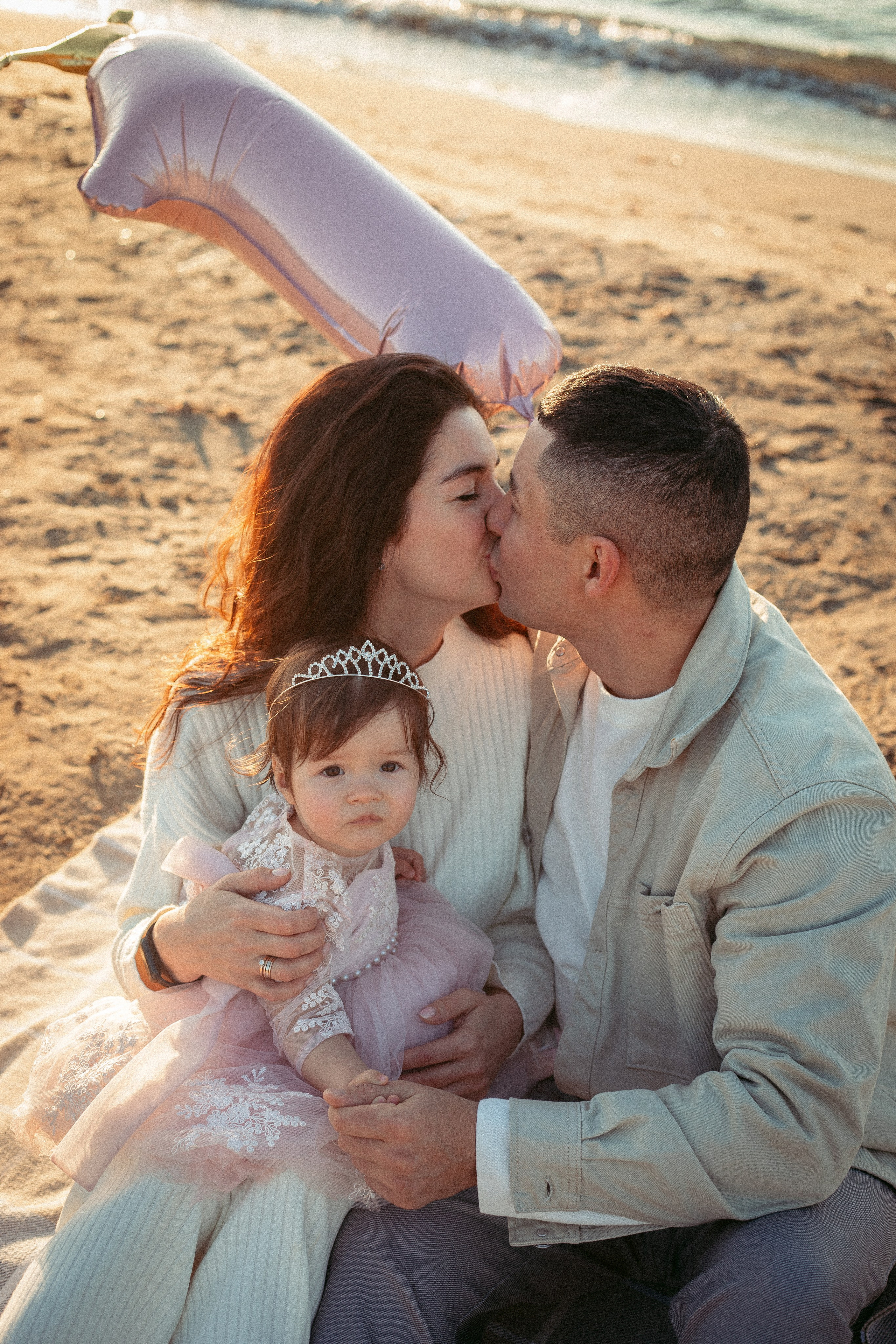 Little Beach Celebration. Family Photographer in Greece