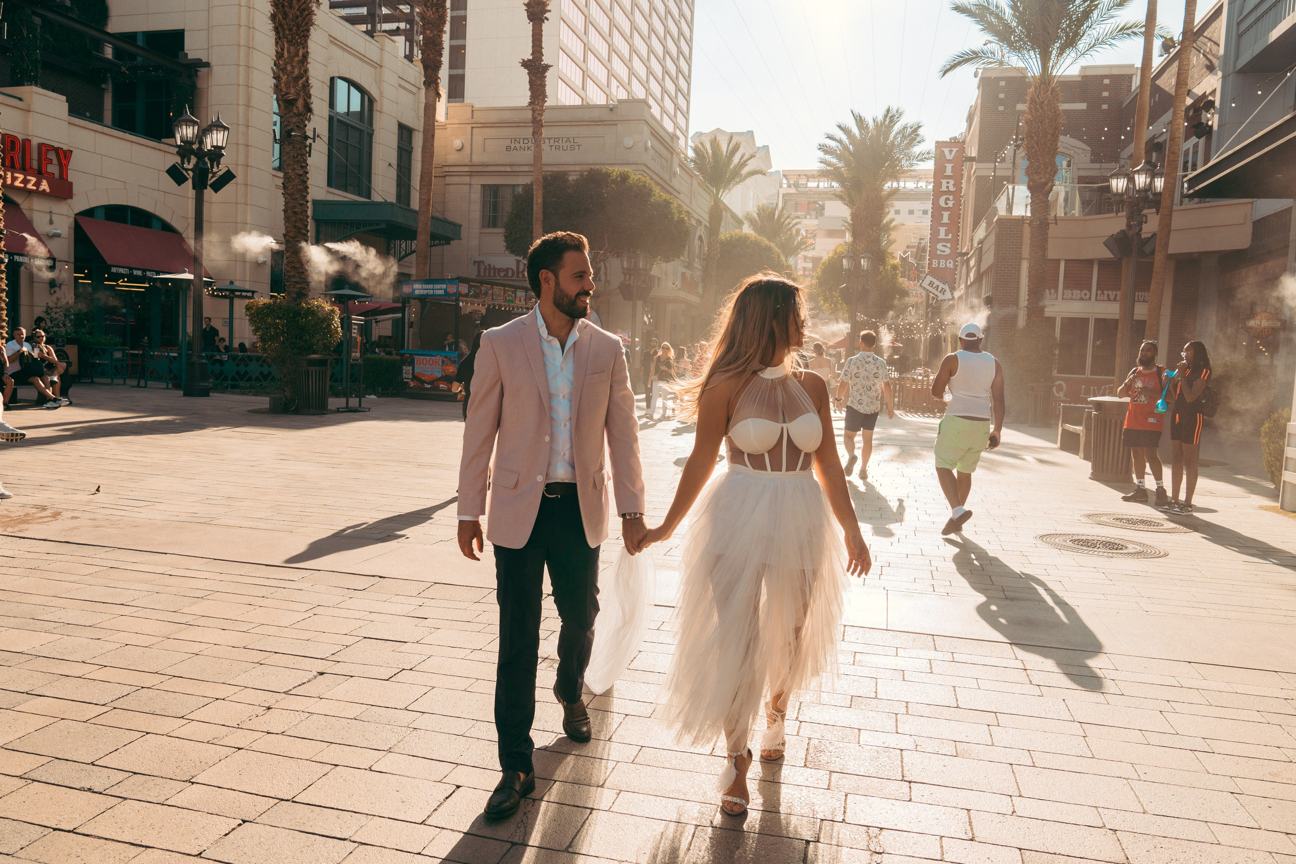 Paulina&Manuel. Wedding & elopement photographer Viktoriya Kravtsov. Las Vegas
