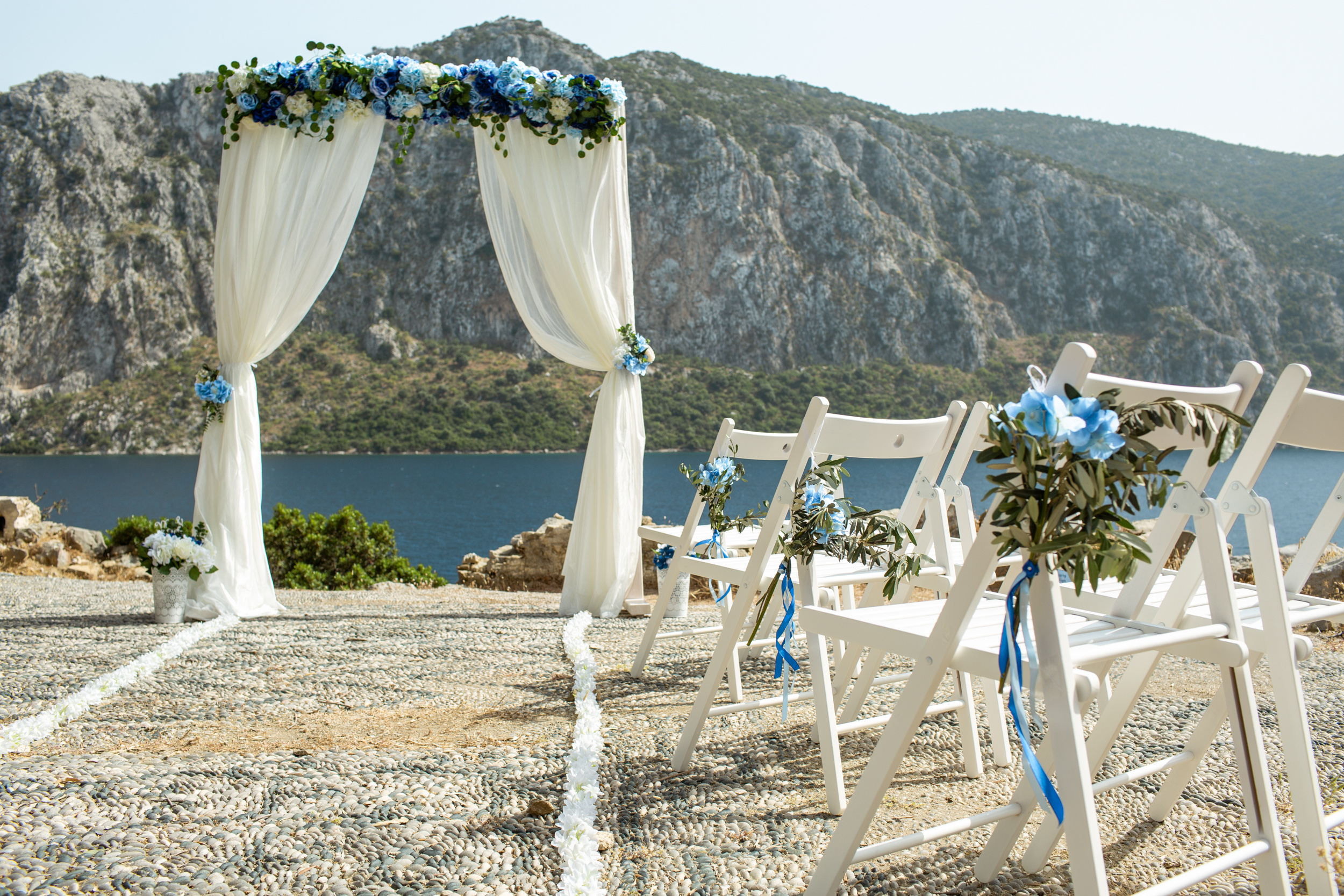 Symbolic wedding on the island of Kemeria. Julia Ganch I Fashion Wedding Photography I Cappadocia Turkey