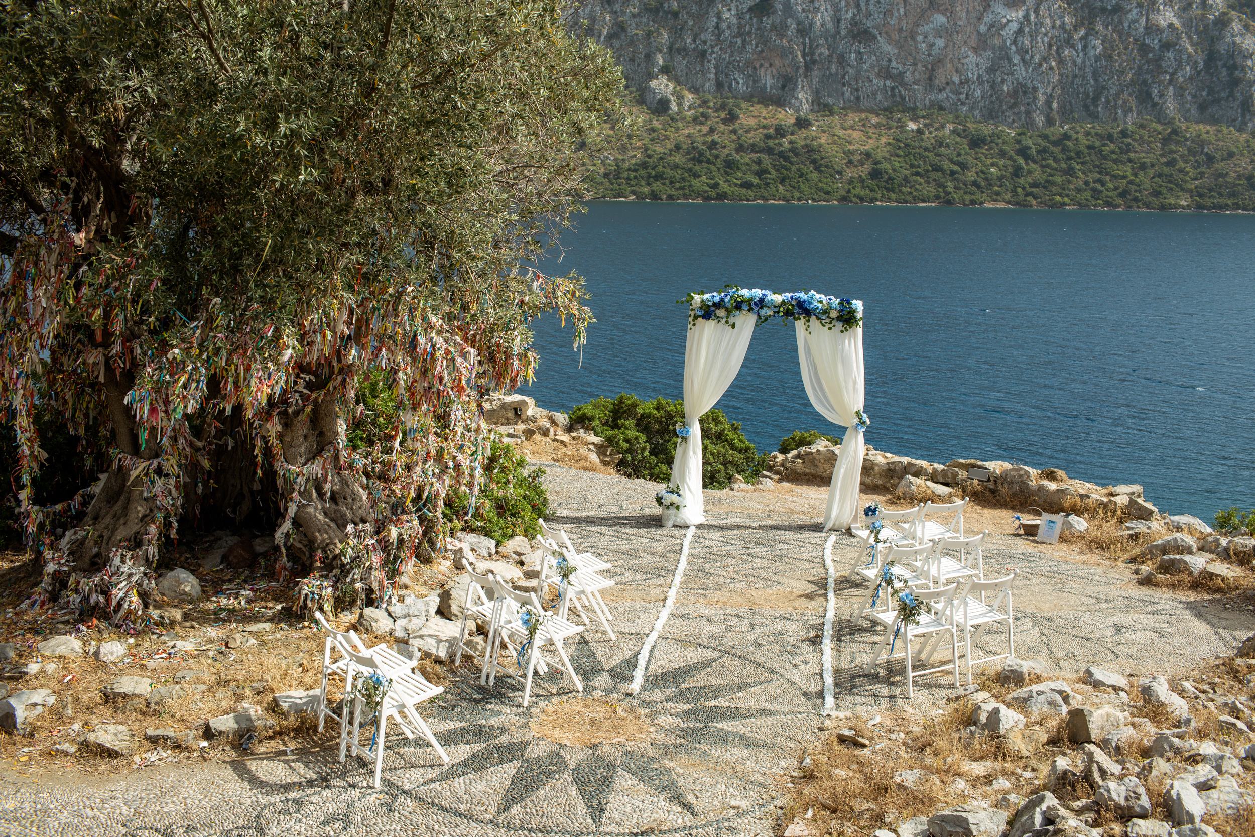 Symbolic wedding on the island of Kemeria. Julia Ganch I Fashion Wedding Photography I Cappadocia Turkey