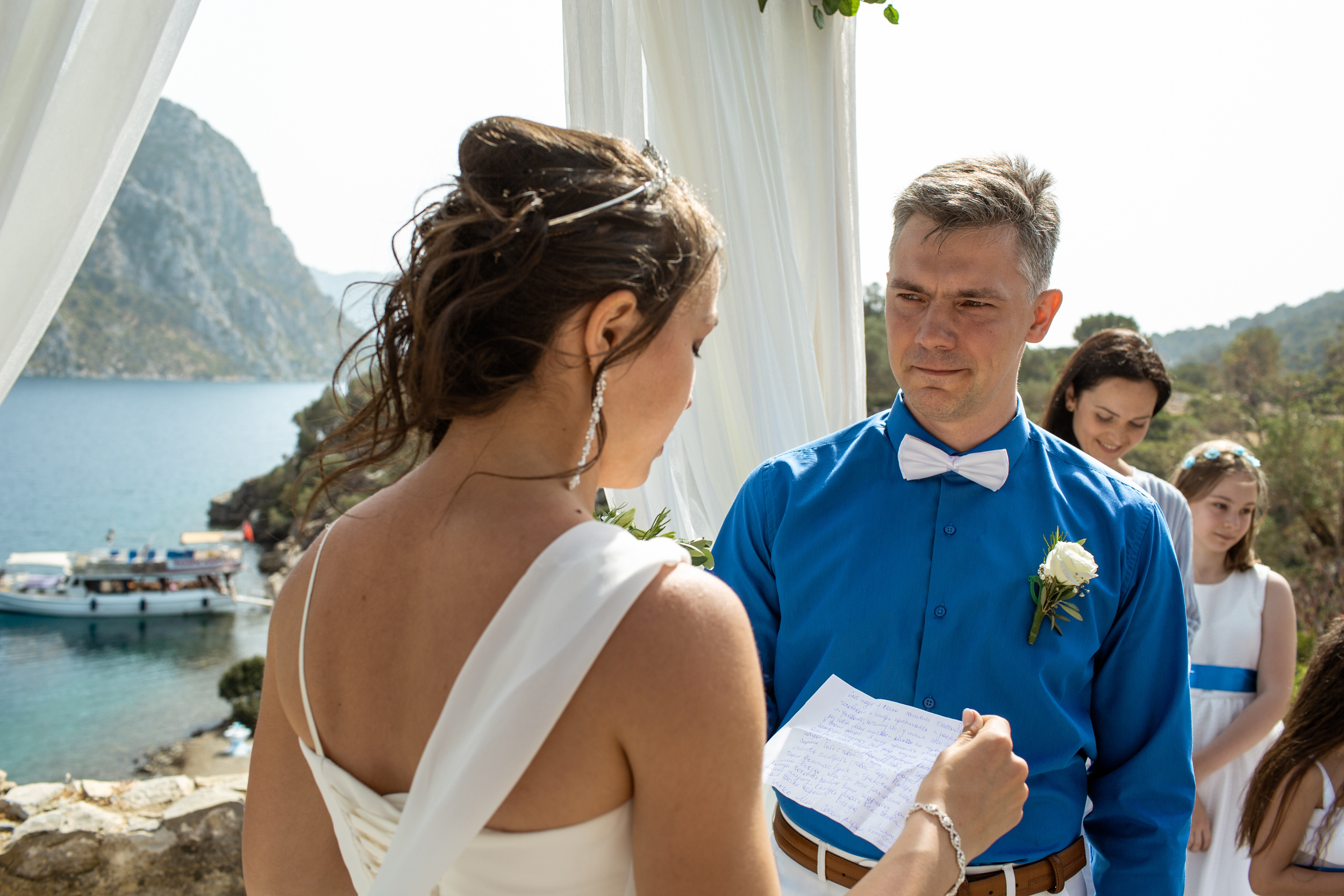 Symbolic wedding on the island of Kemeria. Julia Ganch I Fashion Wedding Photography I Cappadocia Turkey