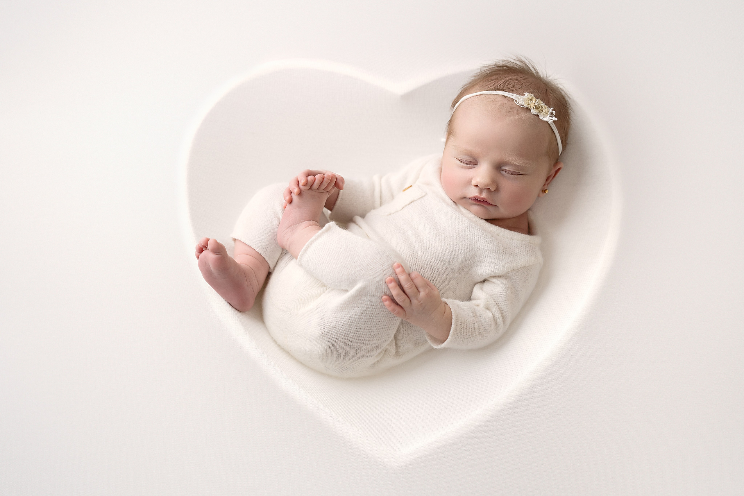 Newborn. Fotograf maternitate, nou-născuți și familie în Cluj-Napoca | Roxana Rusu