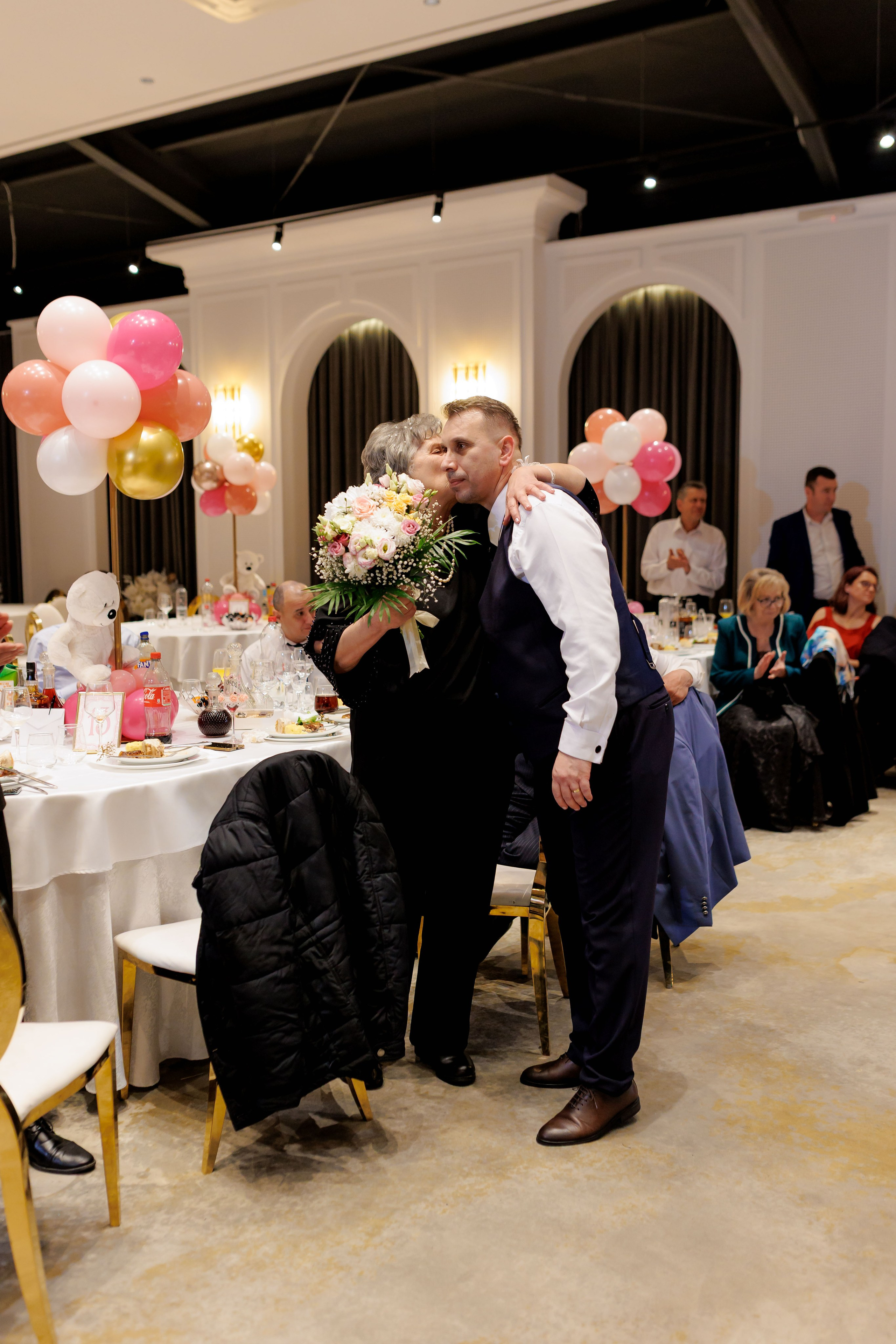 Povestea voastră, regizată de noi |Cristi Turculet Videograf Nuntă Suceava | wedding highlight. Servicii foto-video profesionale, pentru momente de neuitat